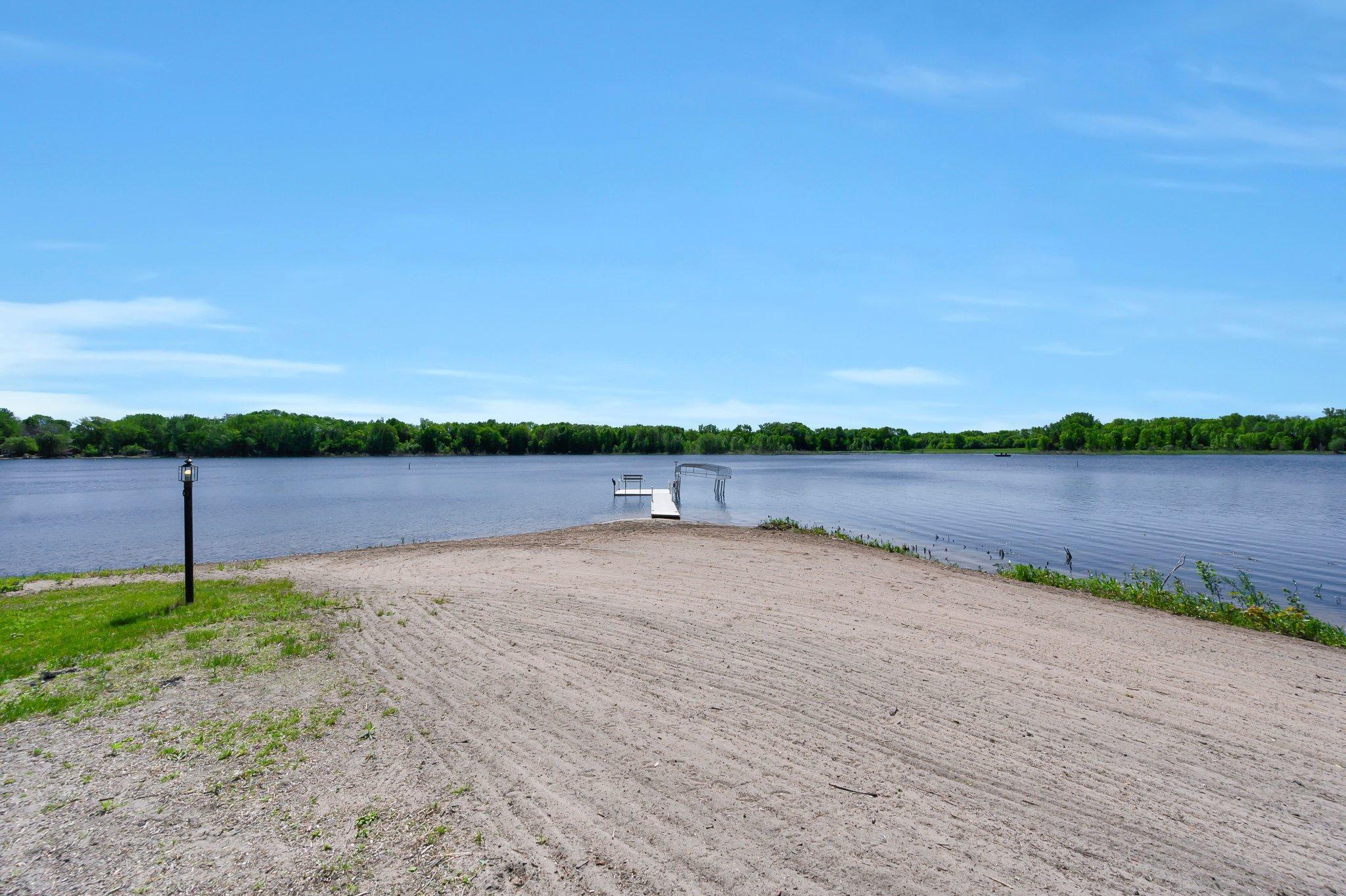 11585 Interlachen Rd, Chisago City, MN 55013