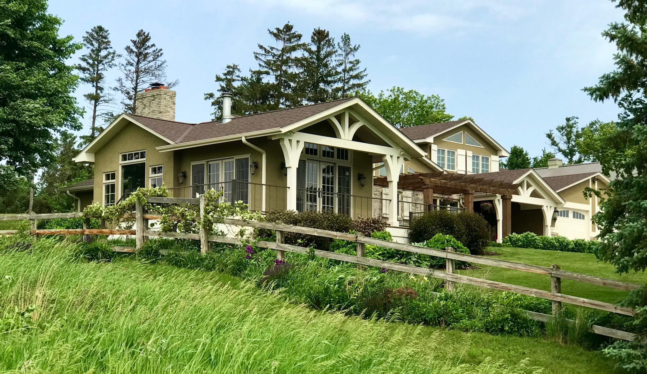 1195 Prairie Meadow Rd, Minnetrista, MN 55359