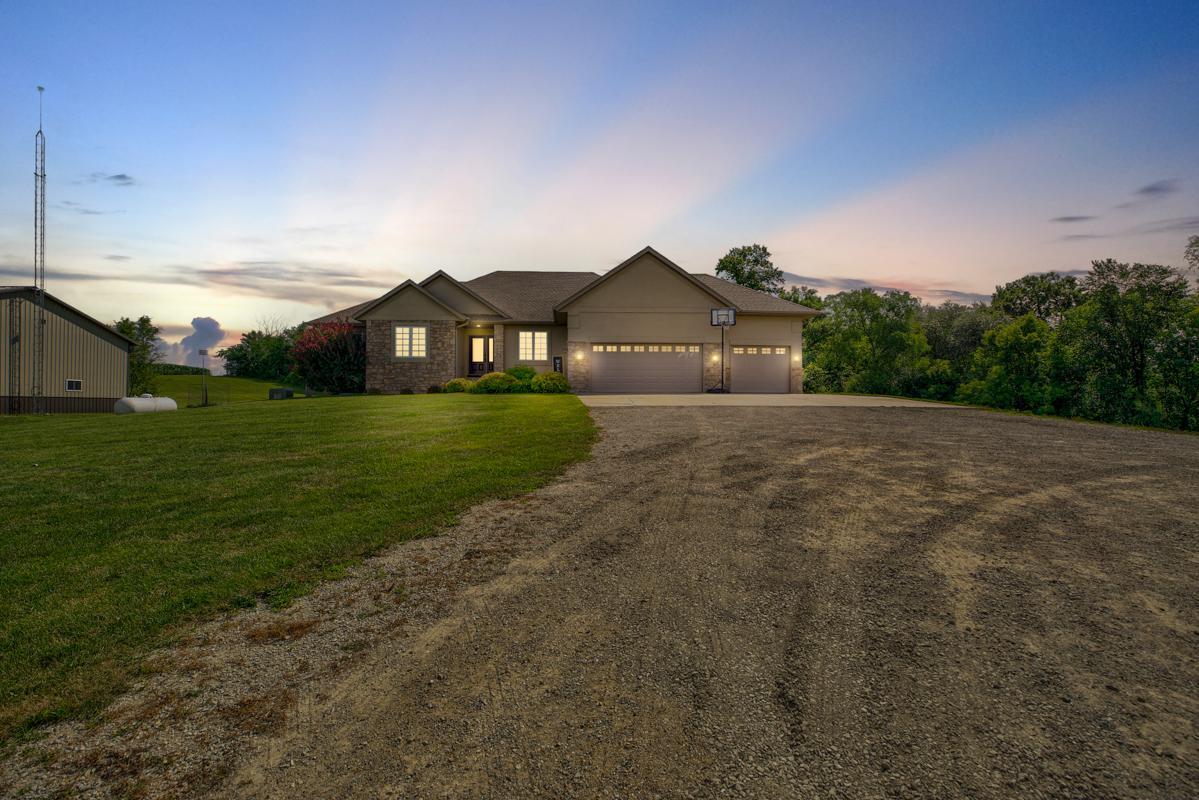 5374 270th St E, Medford, MN 55049