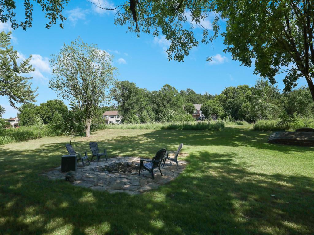 9391 Vernon Way, Rockford, MN 55373