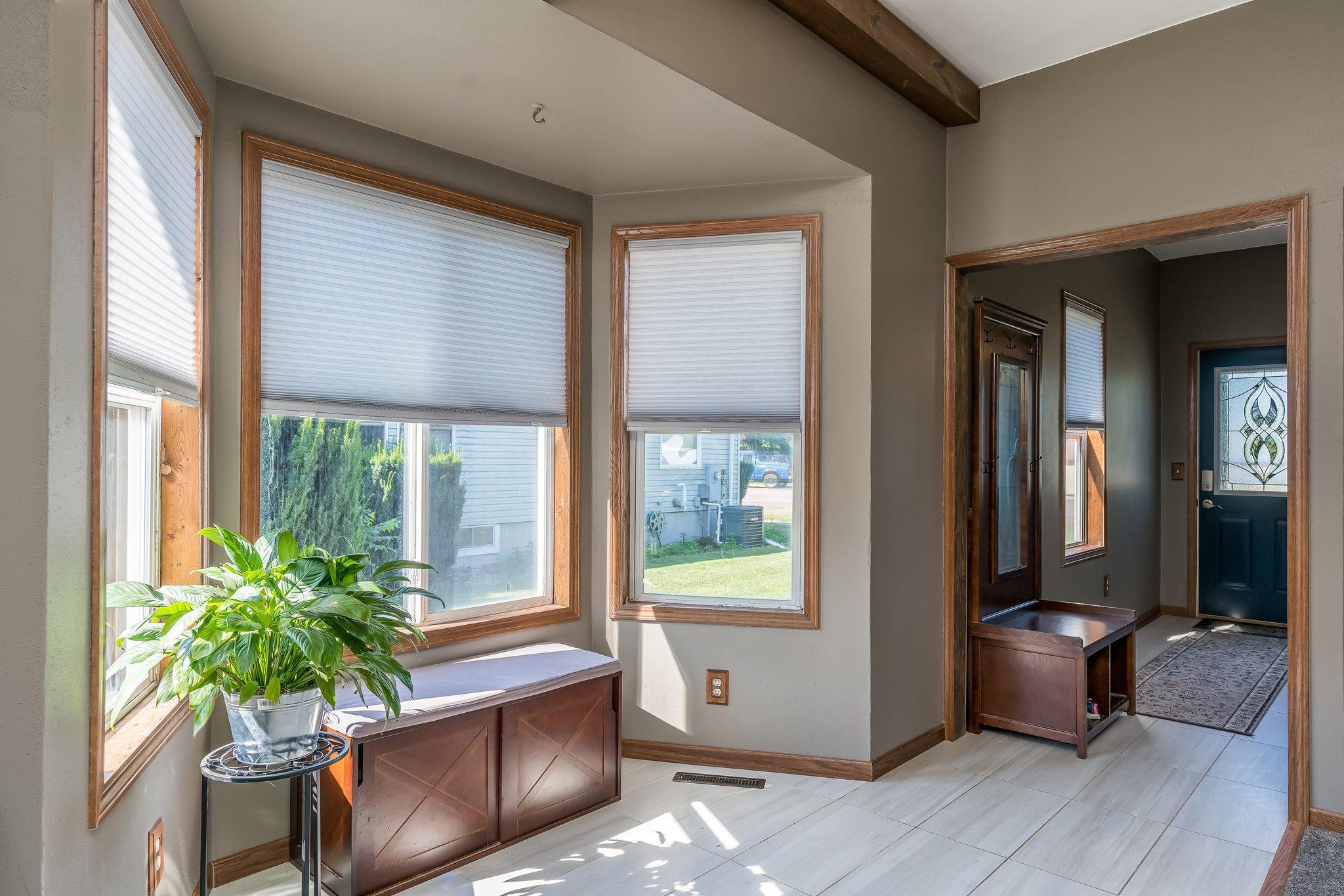 330 Webster St S, Kasota, MN 56050