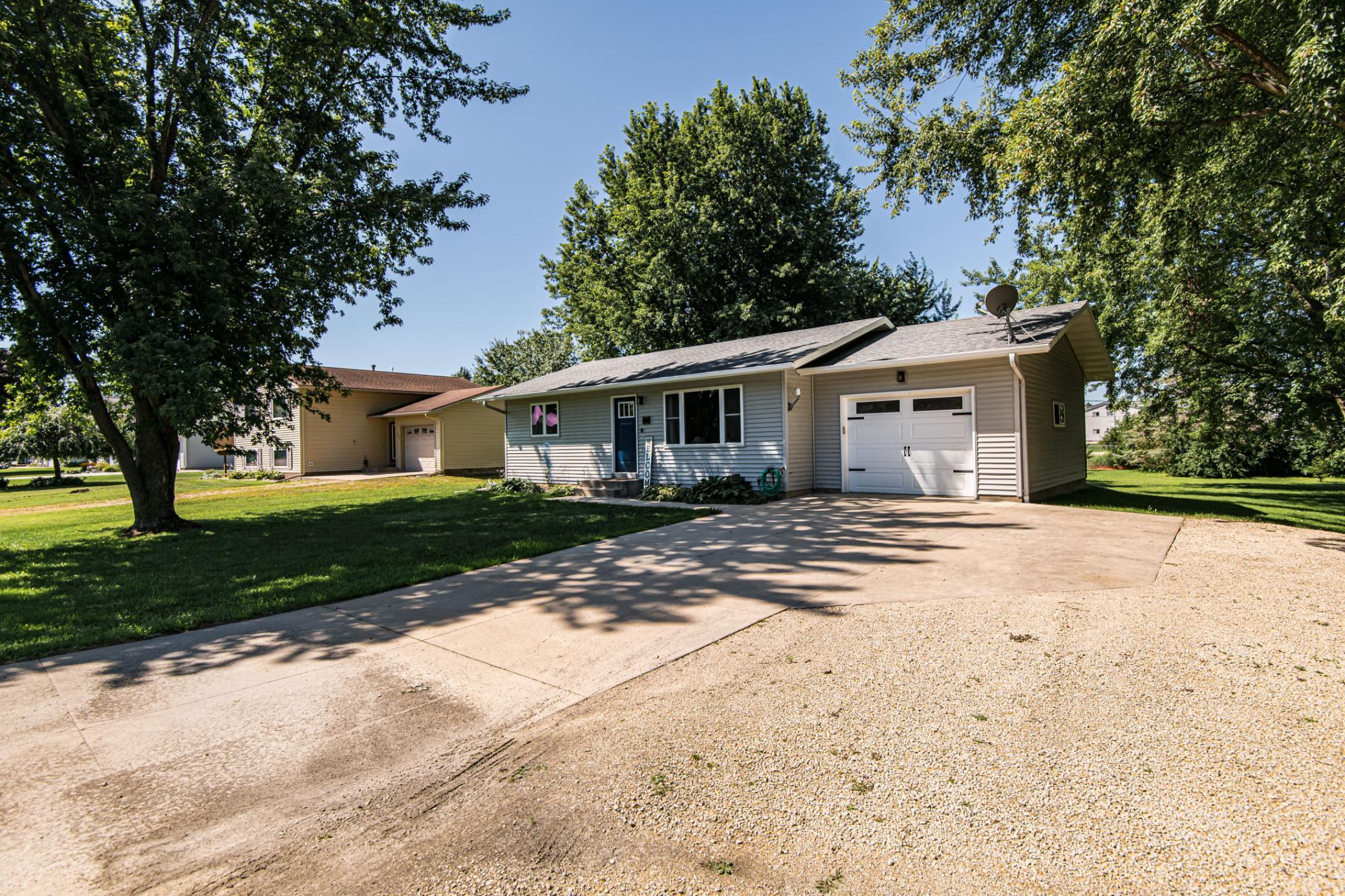 201 Harrison Ave SE, Racine, MN 55967