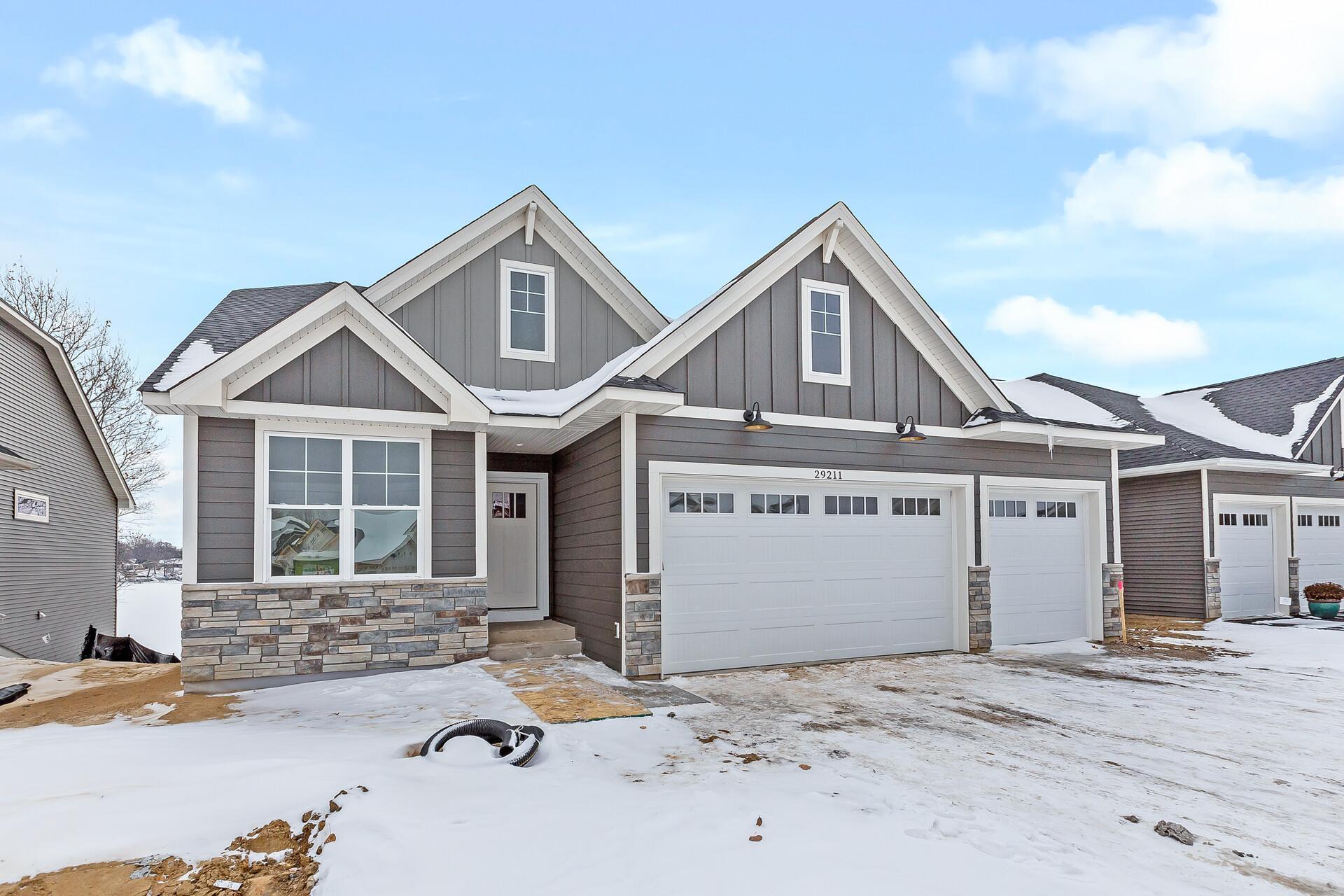 29211 Kenwood Way, Chisago City, MN 55013