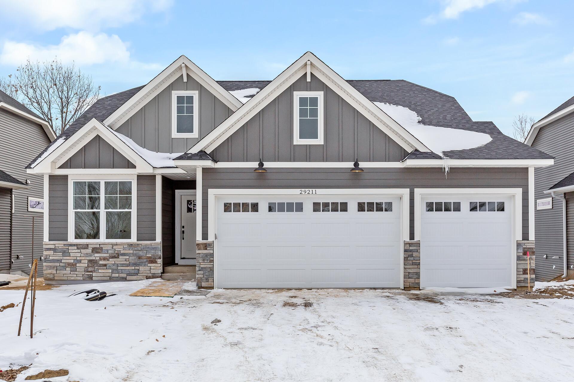 29211 Kenwood Way, Chisago City, MN 55013