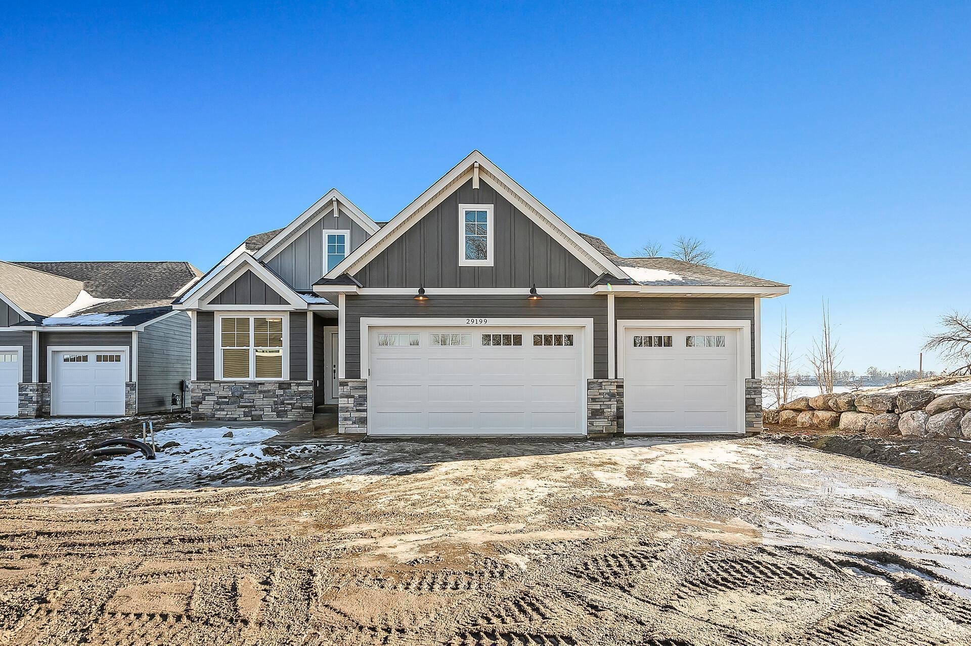 29199 Kenwood Way, Chisago City, MN 55013