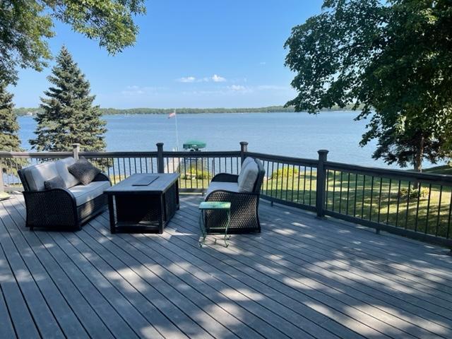 2810 Lindgren Ln, Independence, MN 55359
