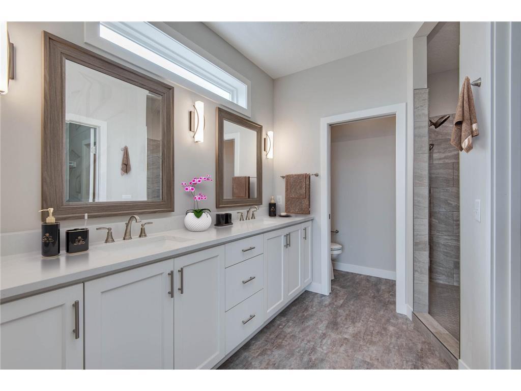 29245 Kenwood Way, Chisago City, MN 55013