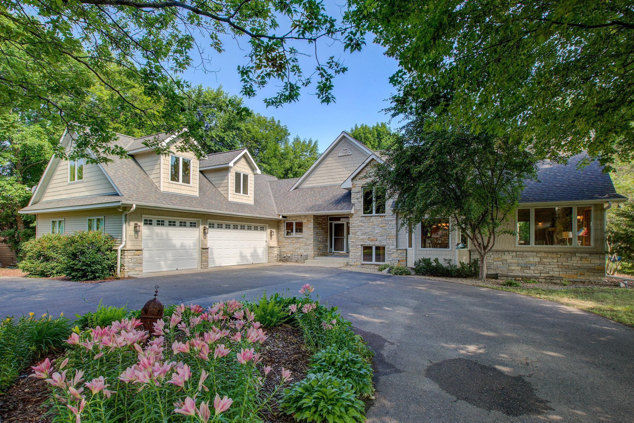 12210 Cattle Ln, Watertown, MN 55388