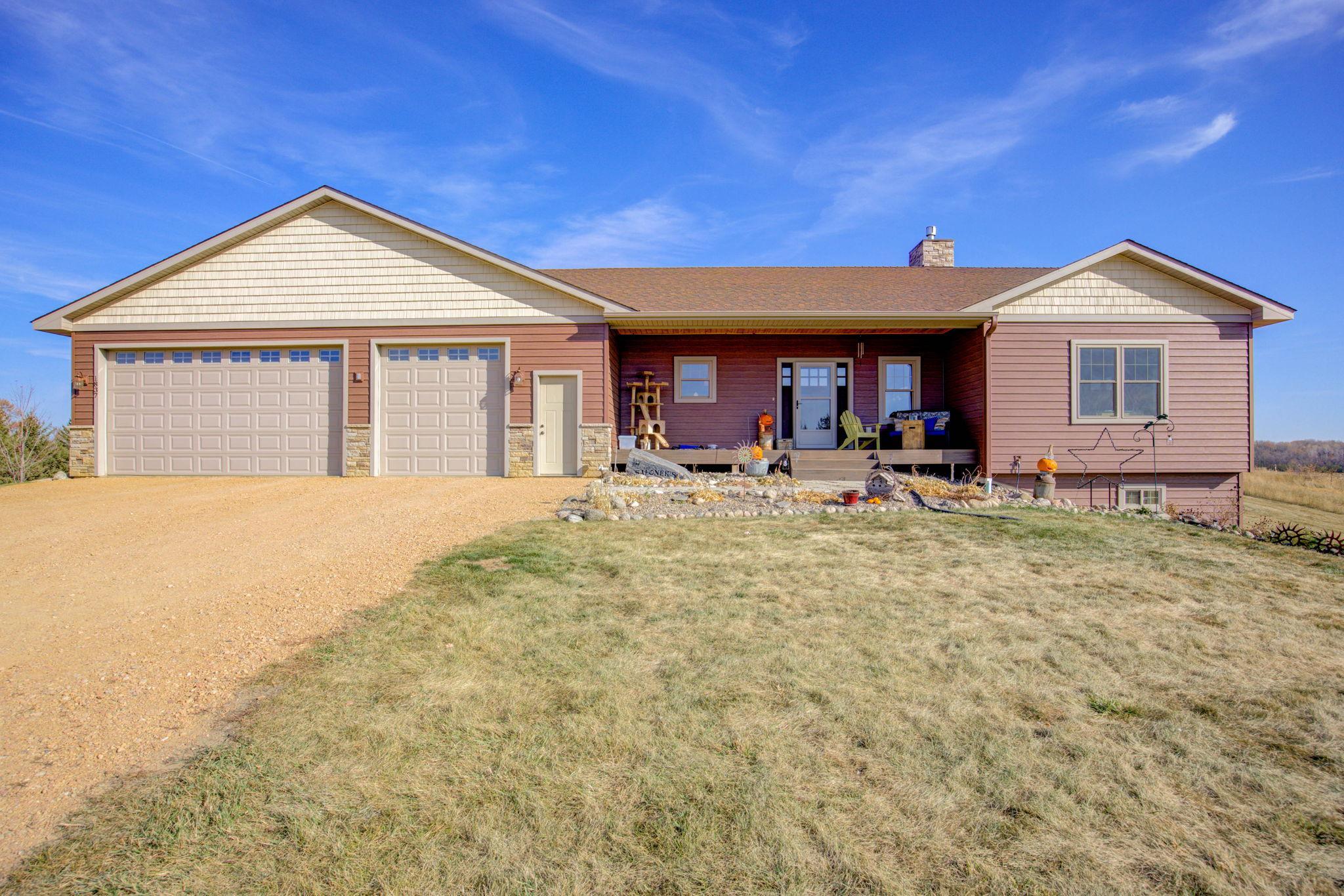1837 80th St SW, Montrose, MN 55363
