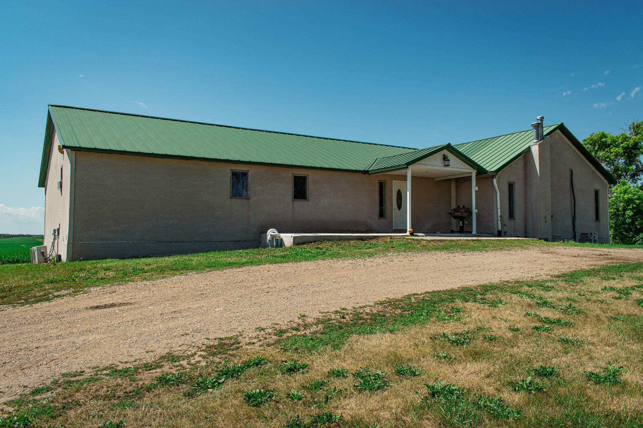 55786 150th St, Wells, MN 56097