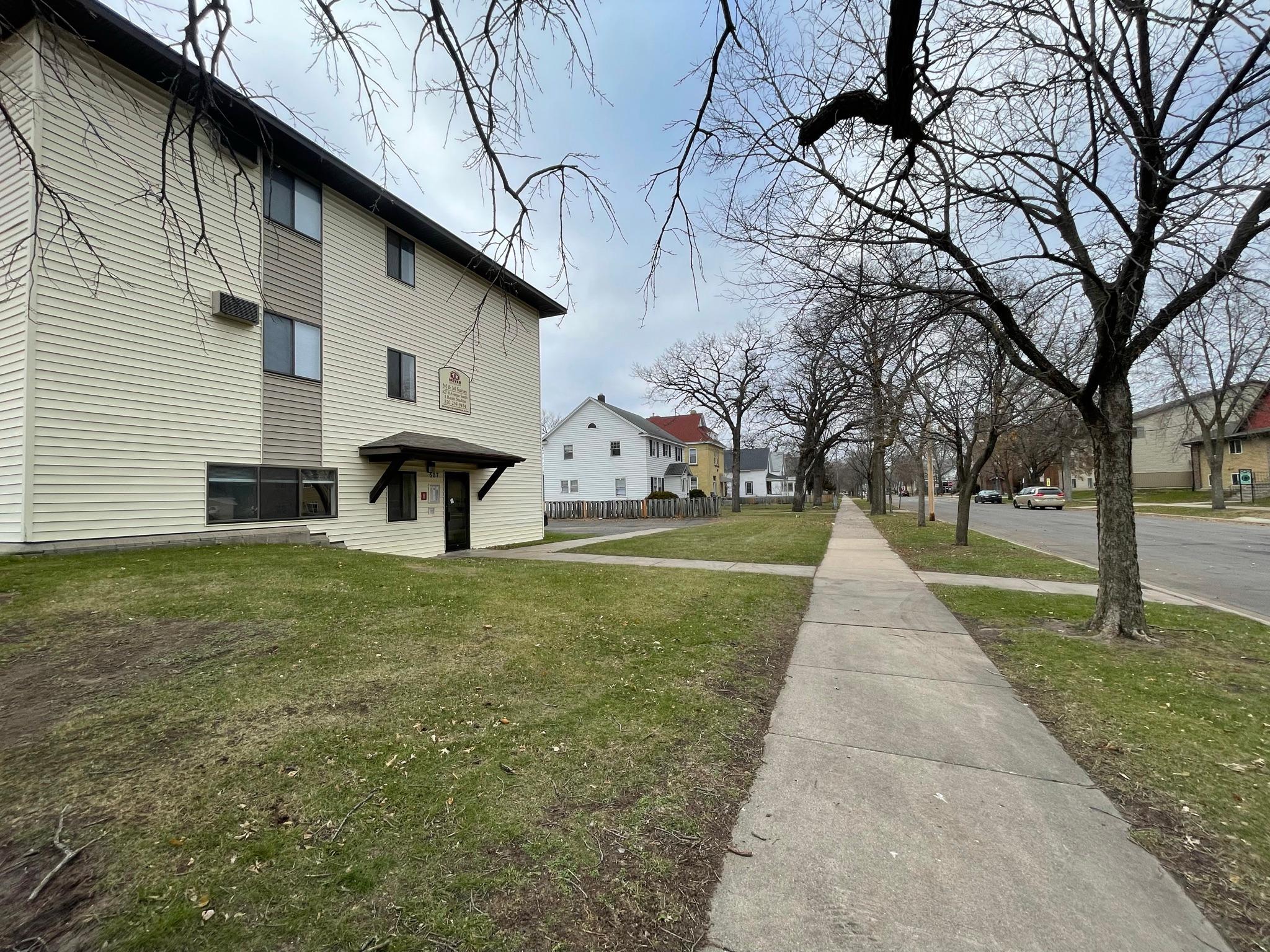 527 8th Ave S, Saint Cloud, MN 56301