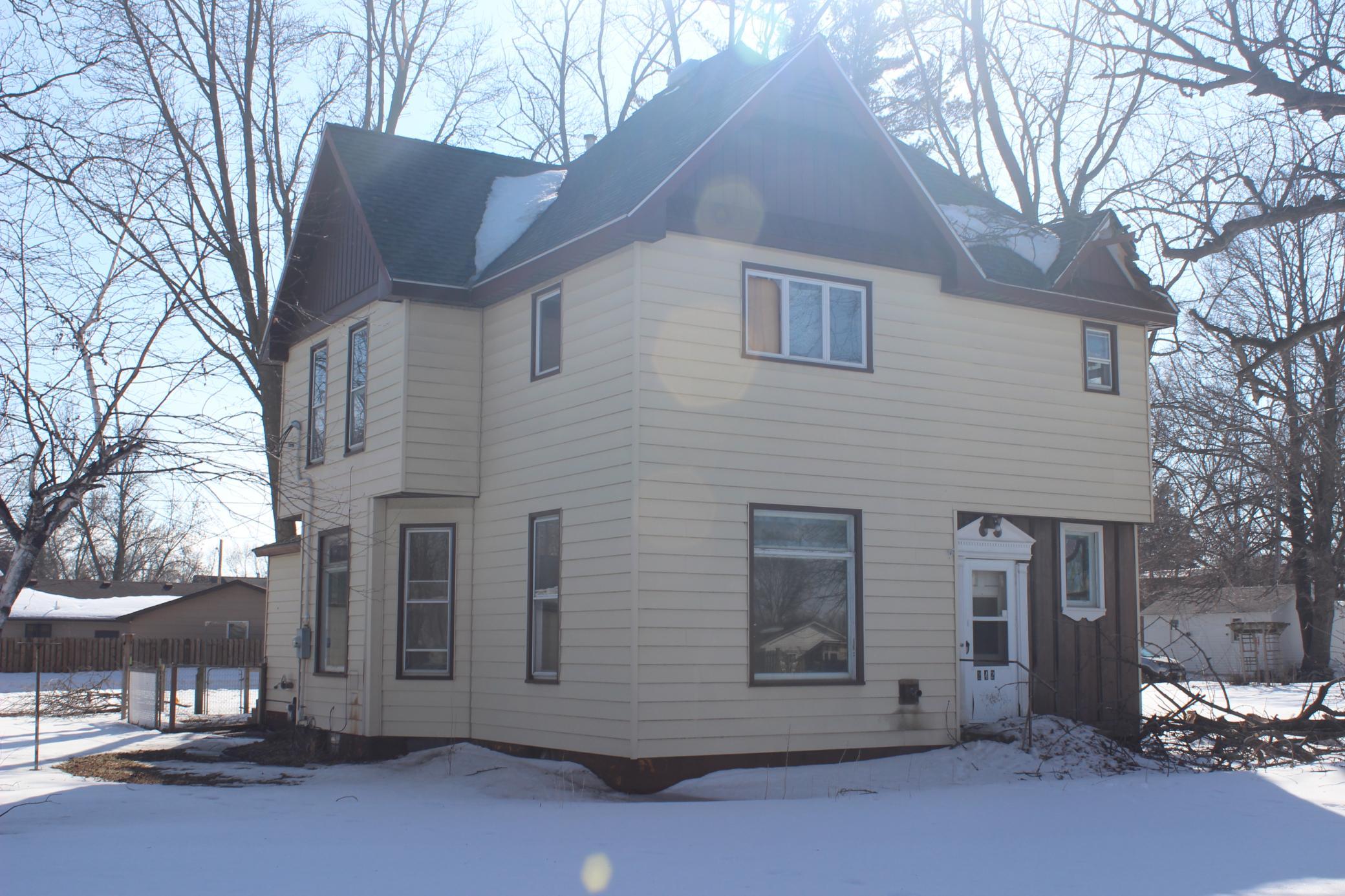 242 1st Ave NW, Winnebago, MN 56098