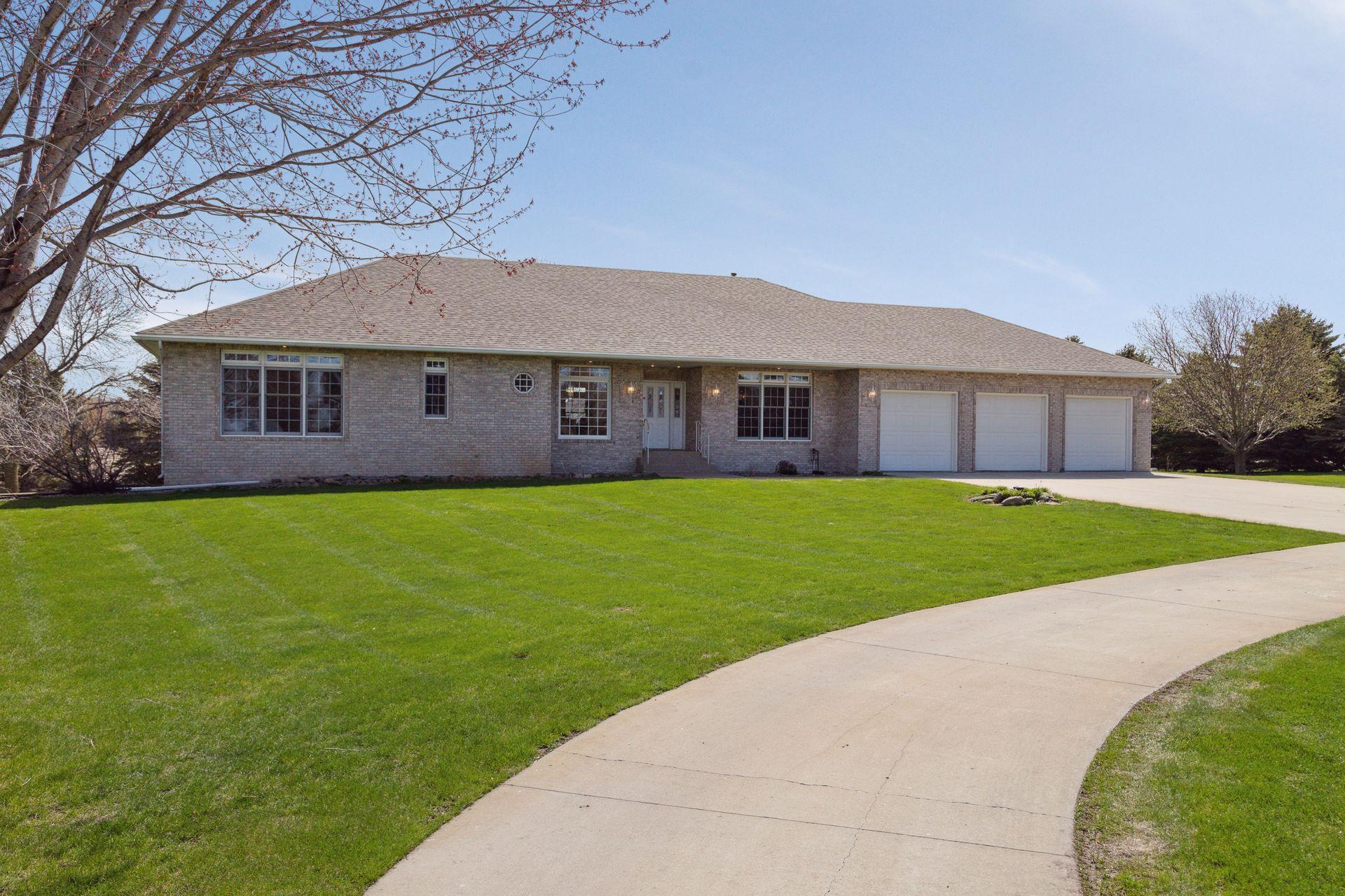 5985 Highway 25, Mayer, MN 55360