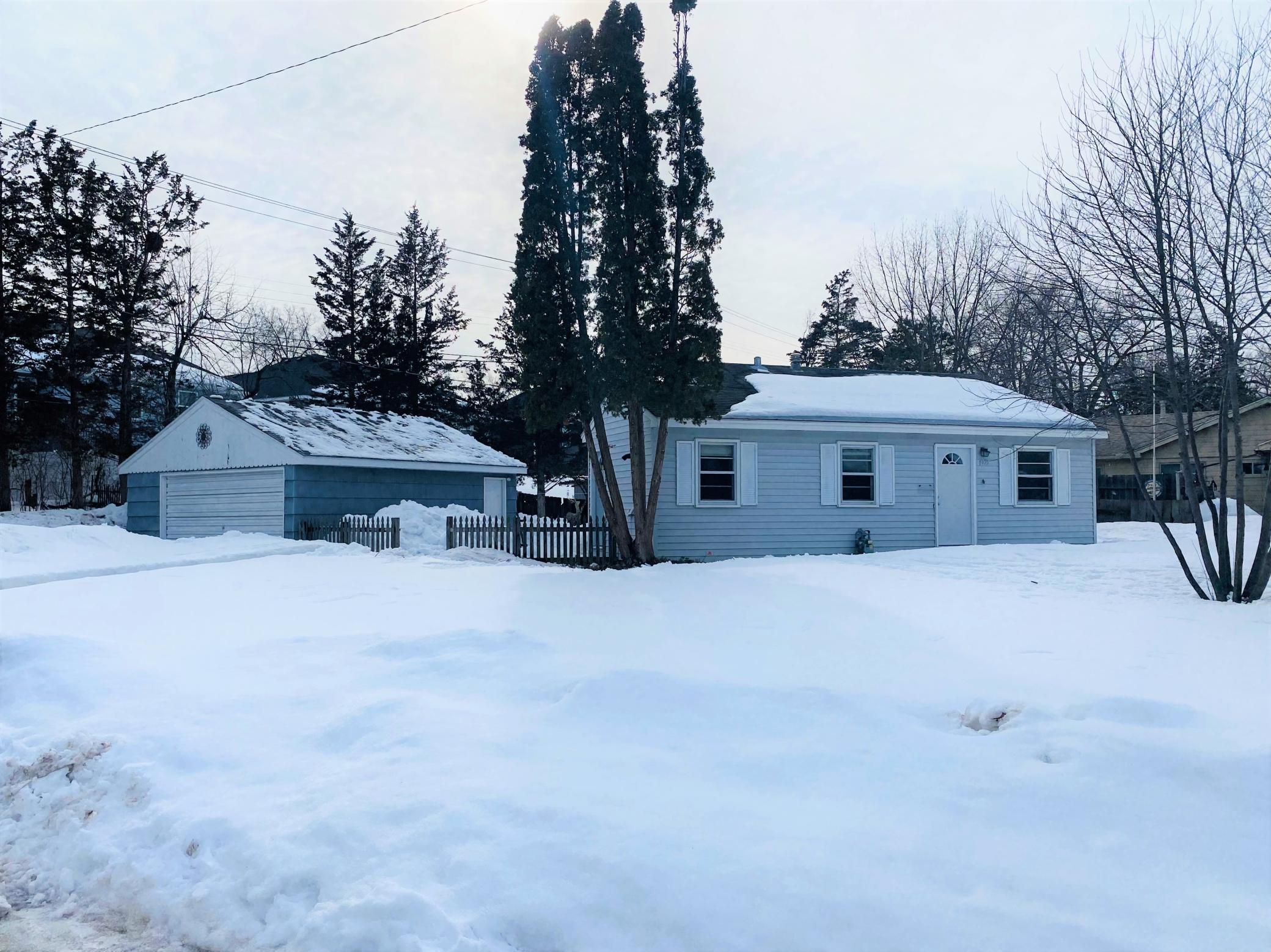 7105 52nd Ave N, Crystal, MN 55428
