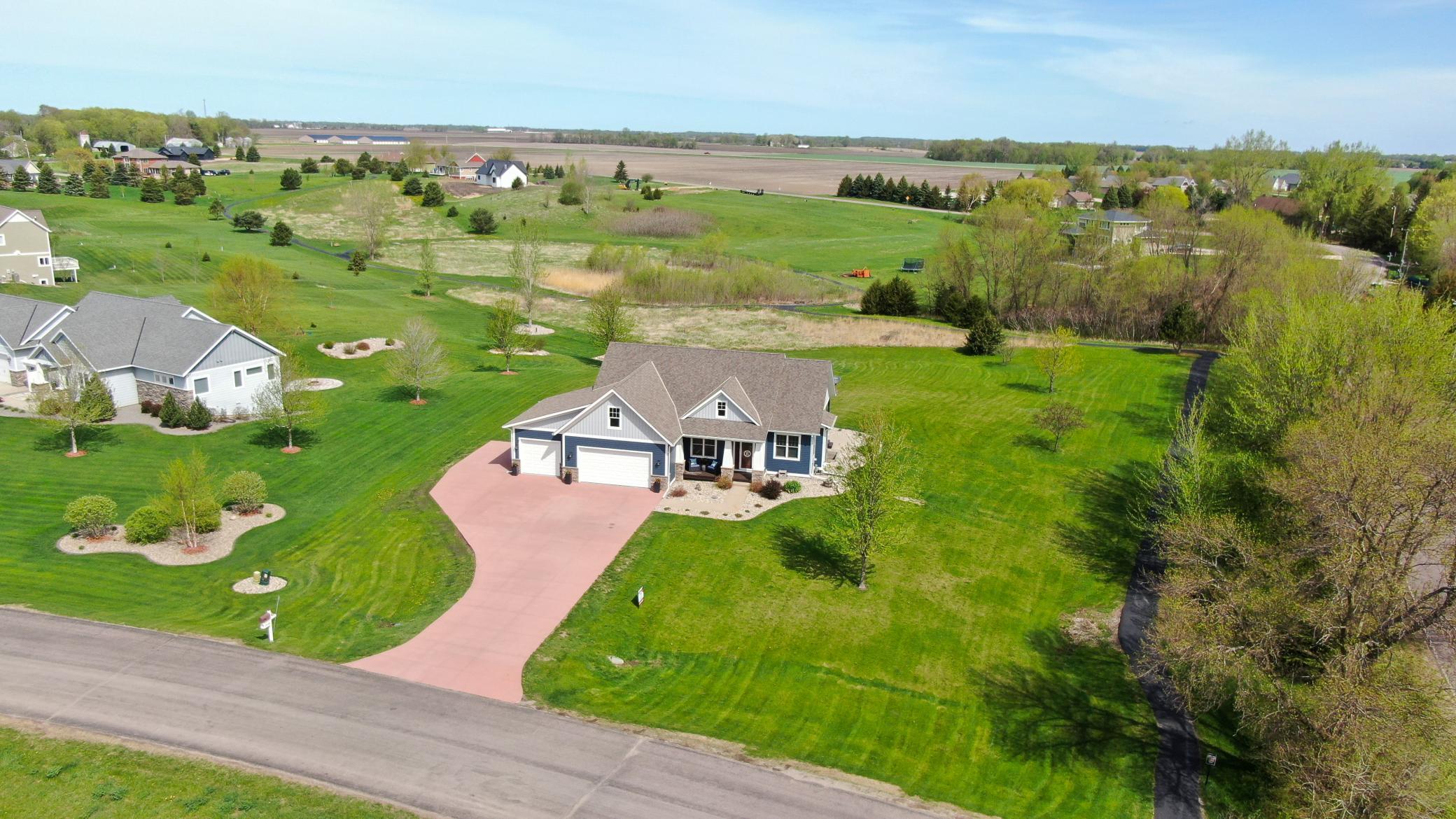 25188 Cape Ln, Cleveland, MN 56017