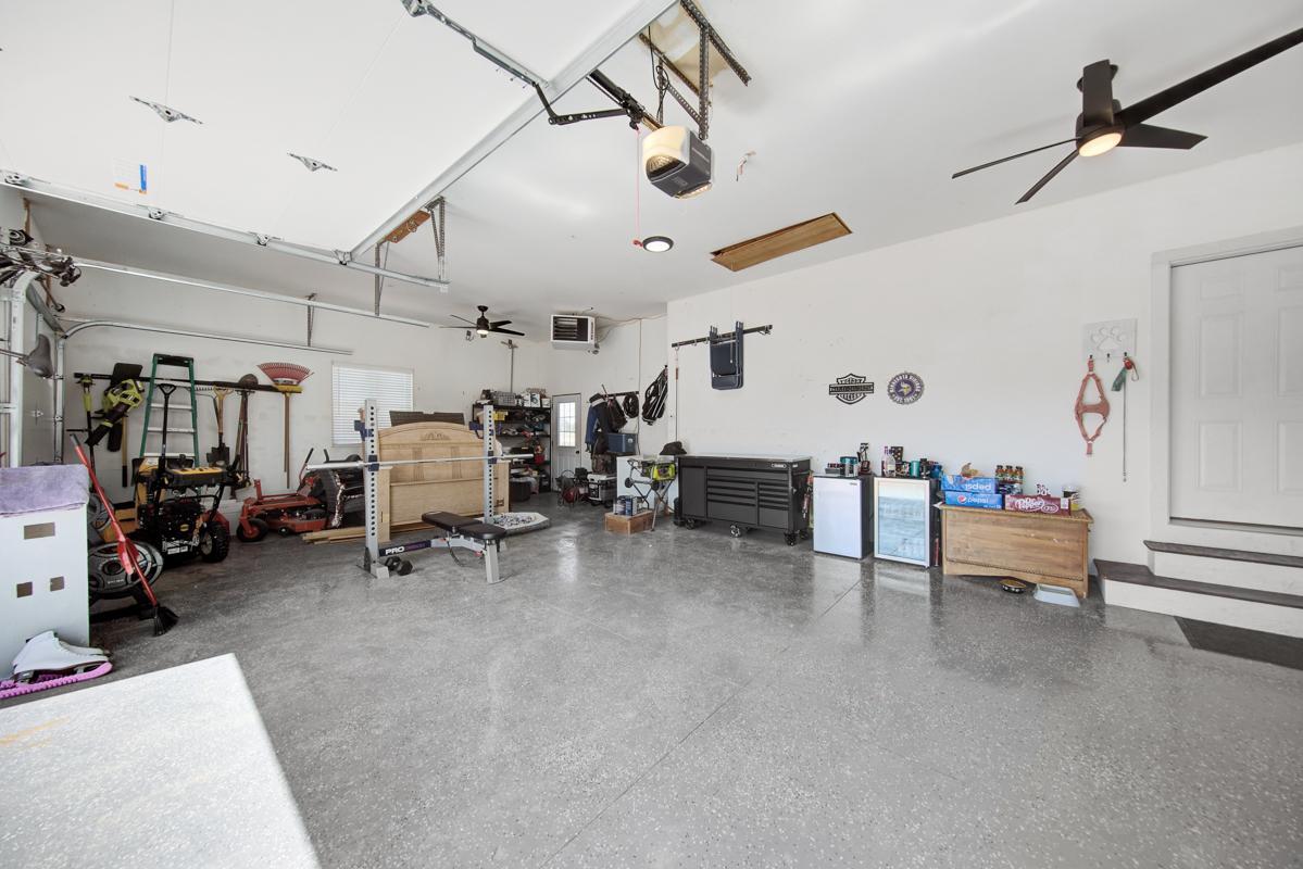 25188 Cape Ln, Cleveland, MN 56017