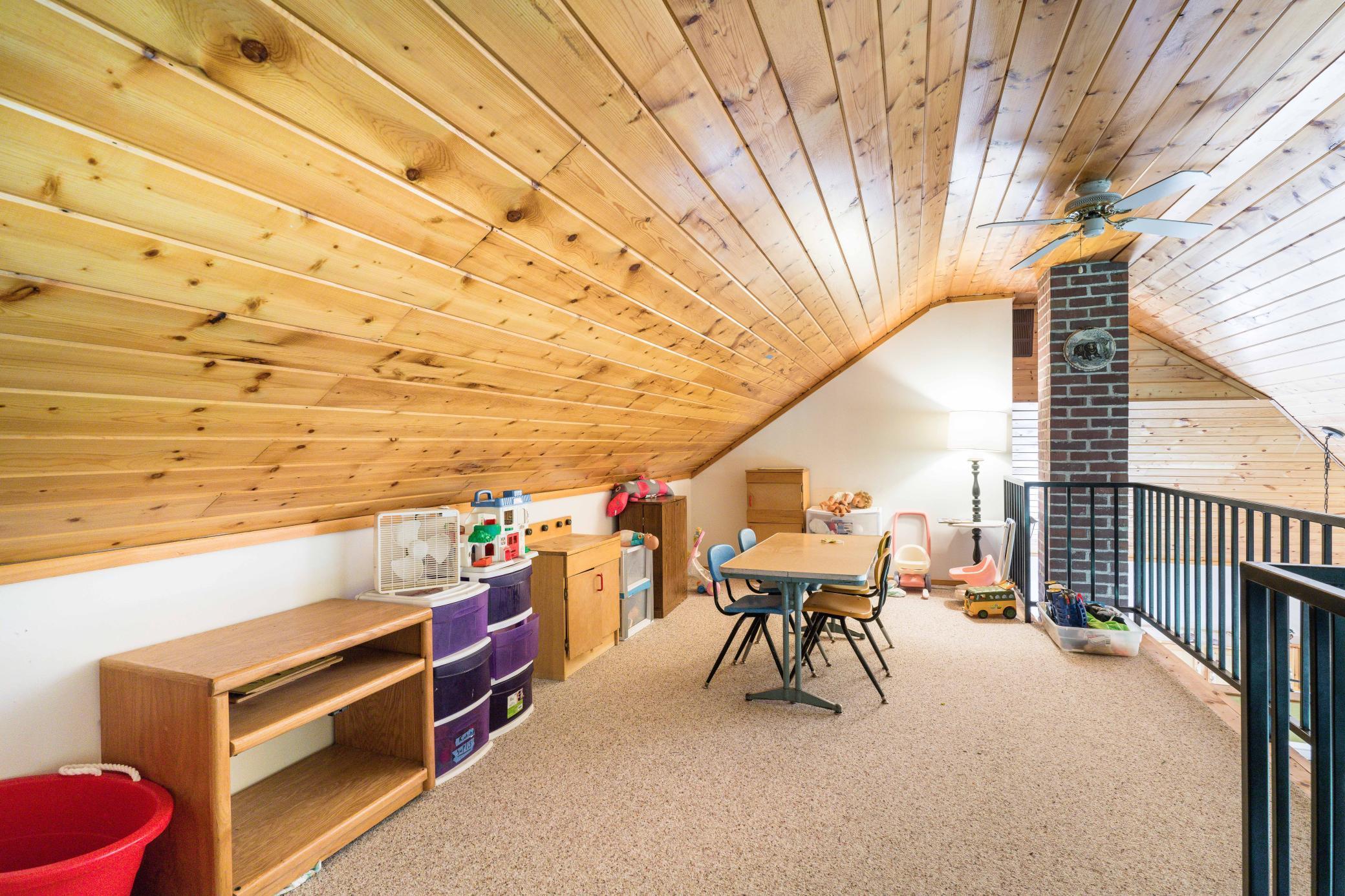 32681 Whispering Springs Rd, Erhard, MN 56534