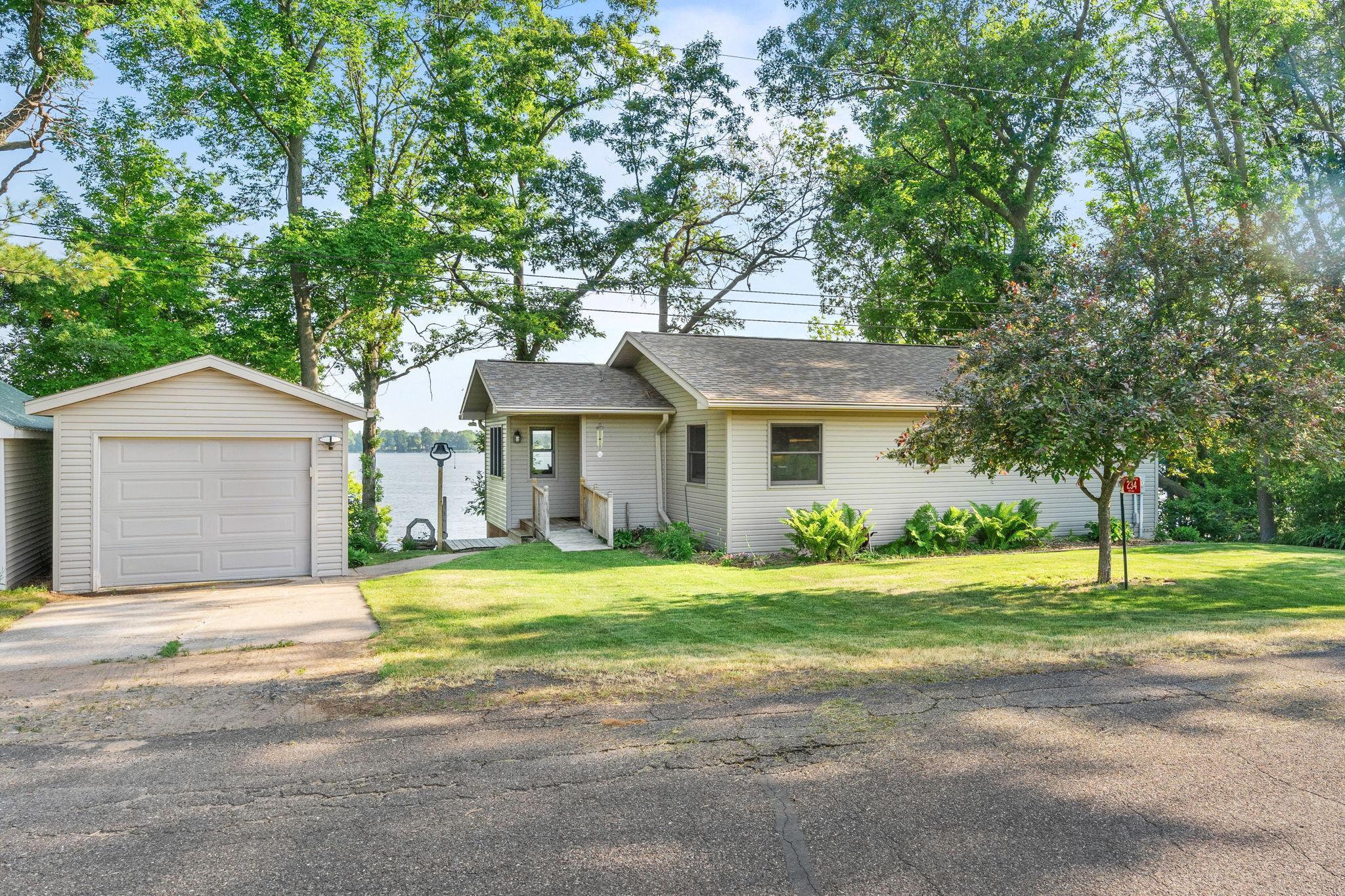 234 85th Ave, Clayton, WI 54004