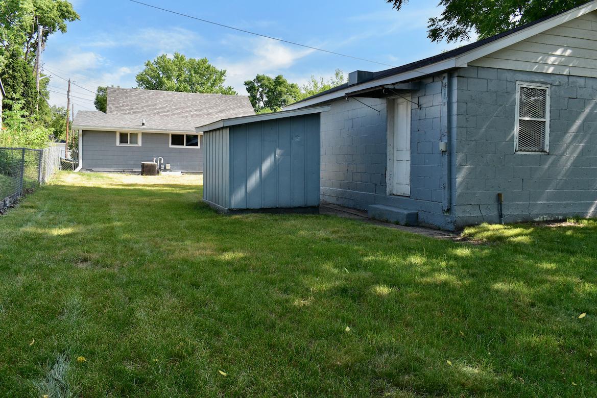 914 Saint James St, La Crosse, WI 54603