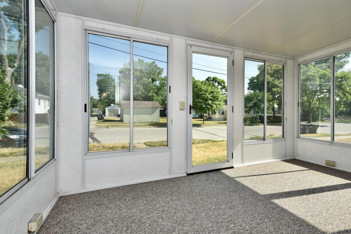 914 Saint James St, La Crosse, WI 54603