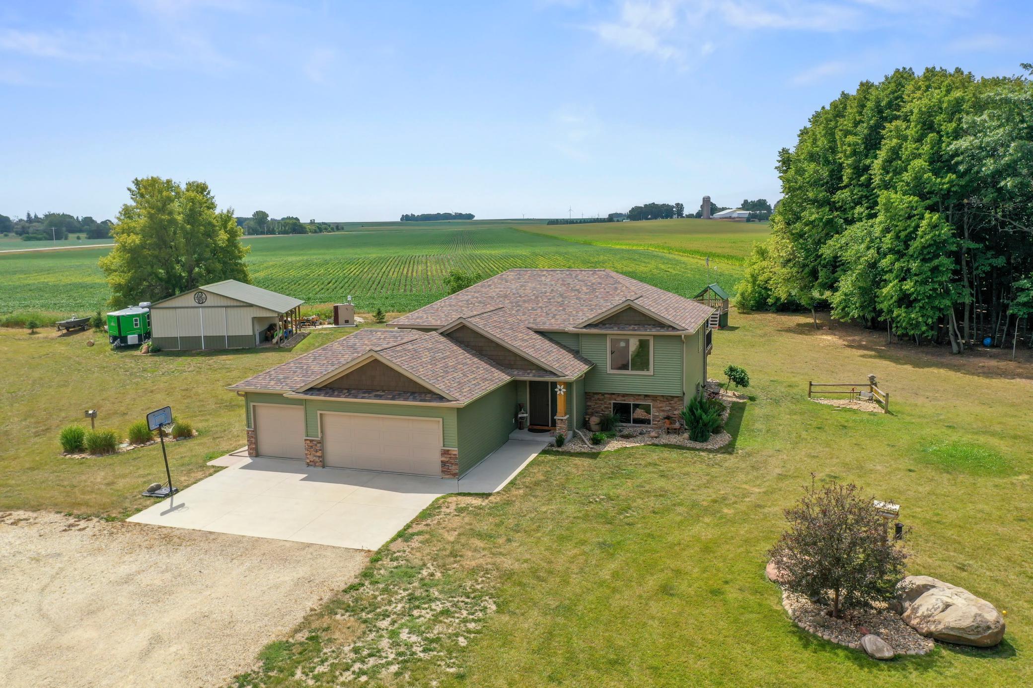 11945 County 3 Rd SW, Stewartville, MN 55976