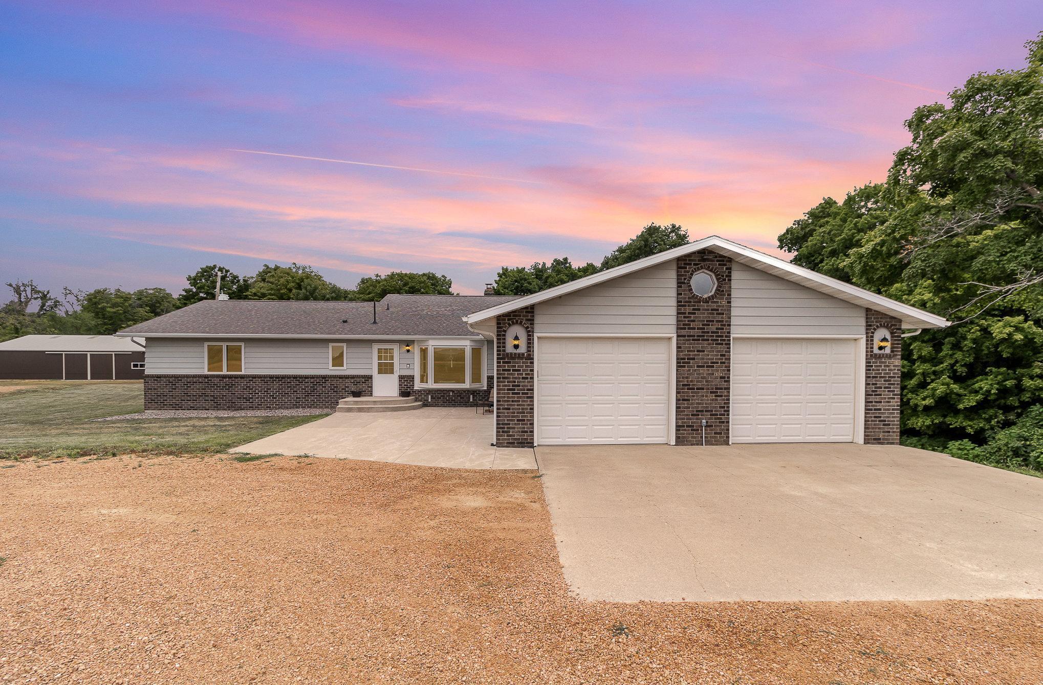 19906 360th St, Montgomery, MN 56069