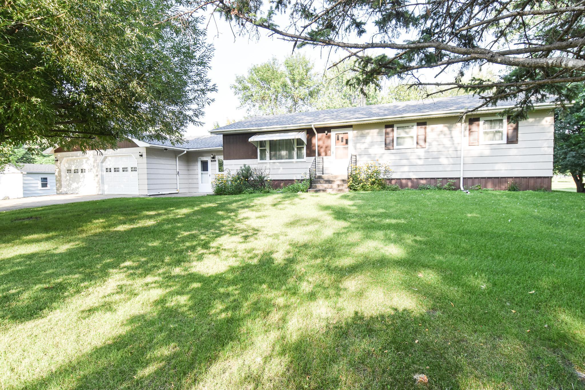 208 Melgaard St, Viking, MN 56760