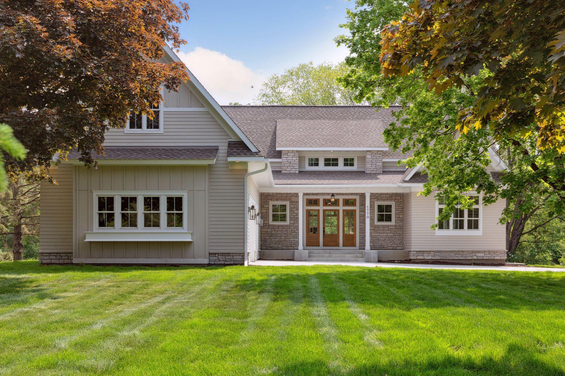 1770 Dodd Rd, Mendota Heights, MN 55118