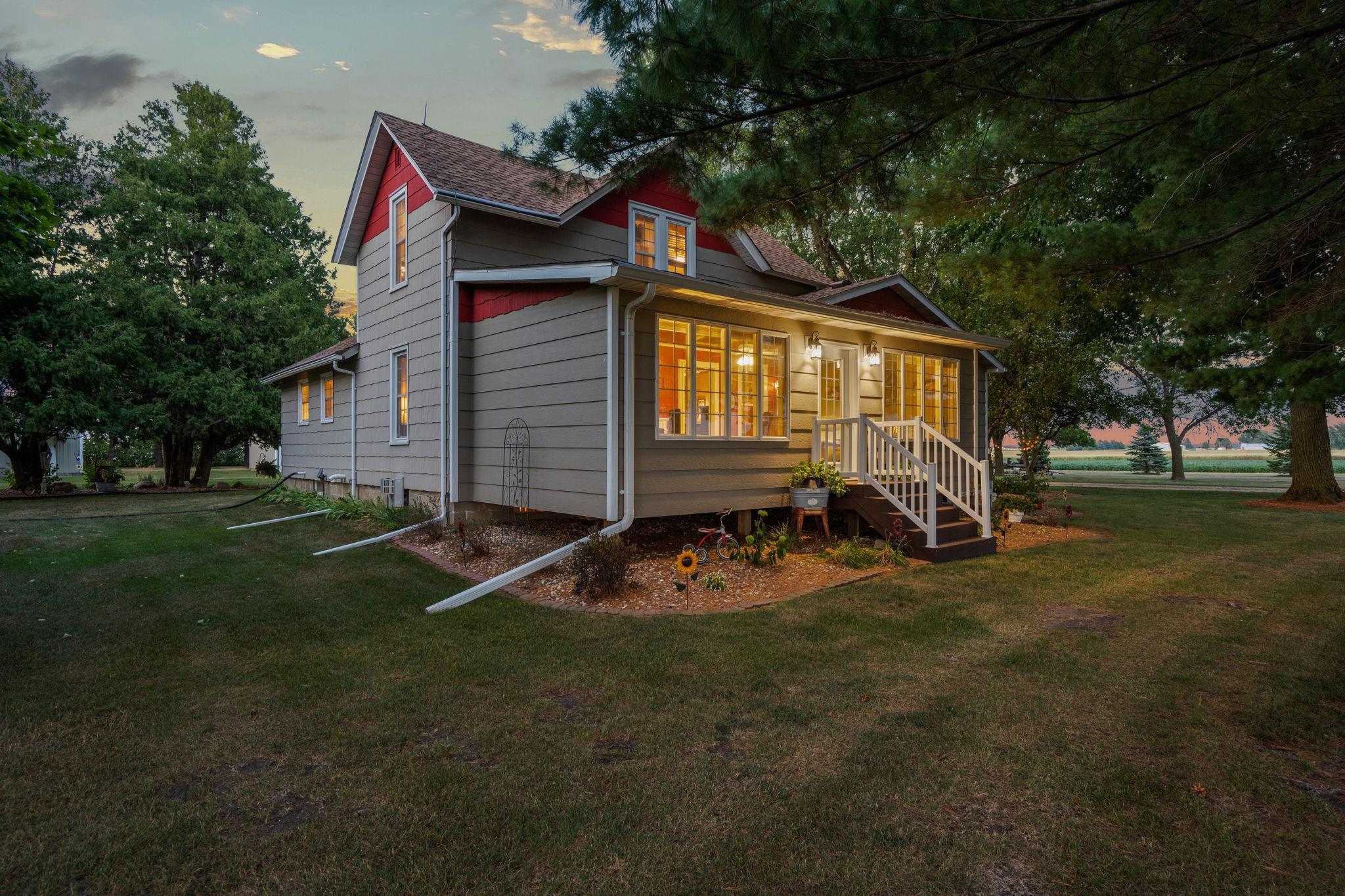60594 205th St, Rose Creek, MN 55970
