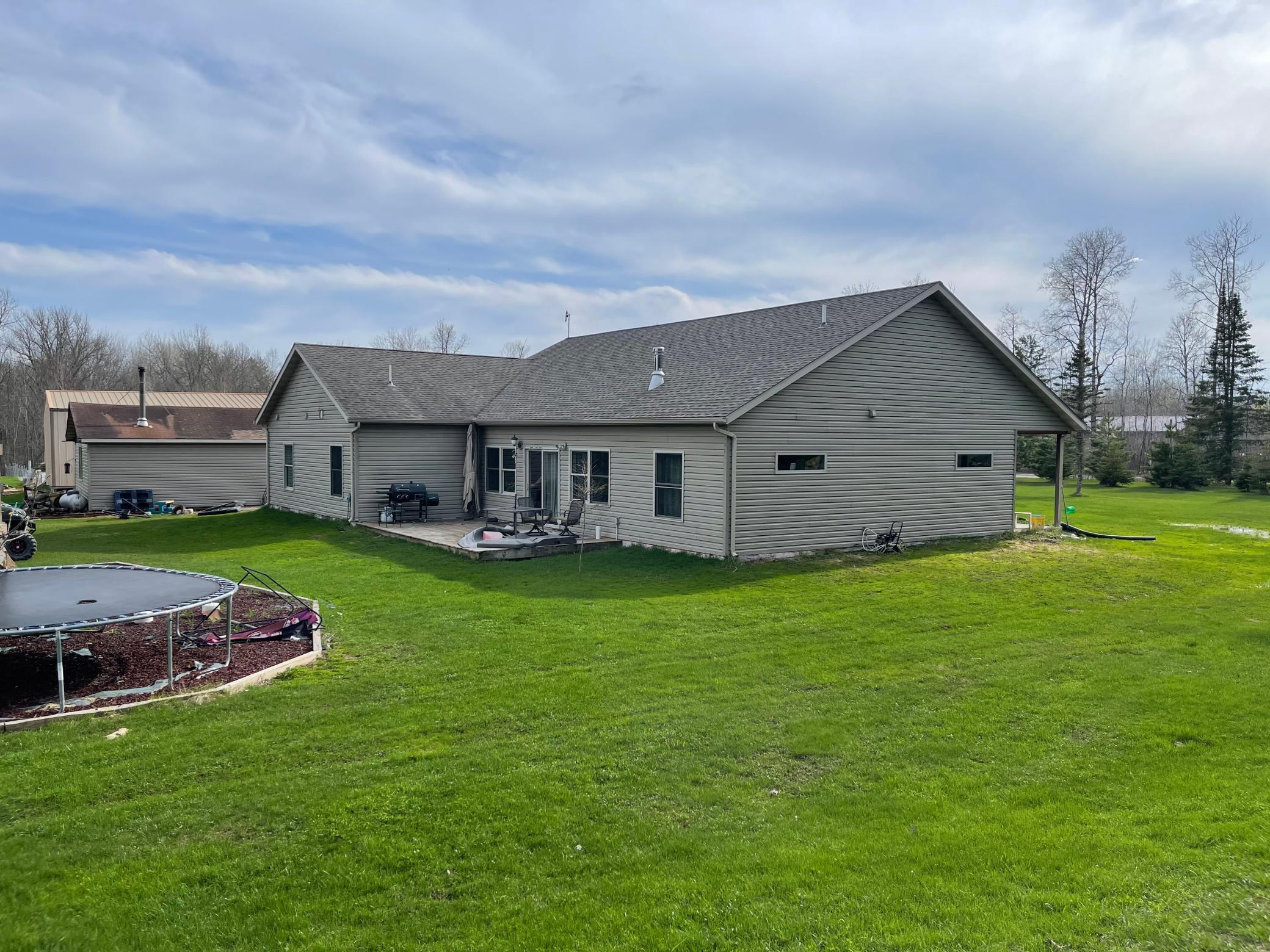 5570 Triplett Rd, Floodwood, MN 55736