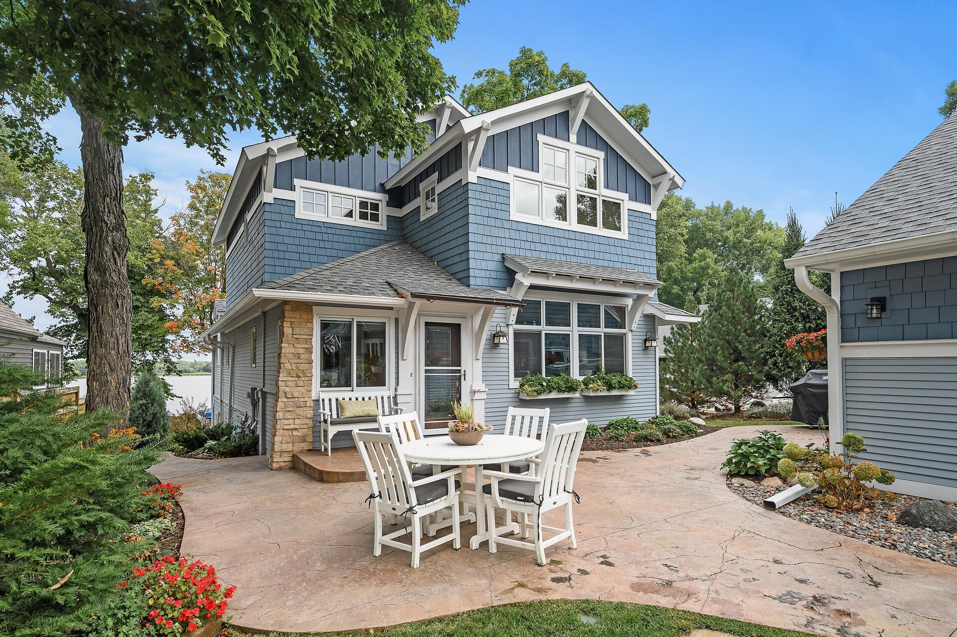 4628 S Lake Sarah Dr, Independence, MN 55359