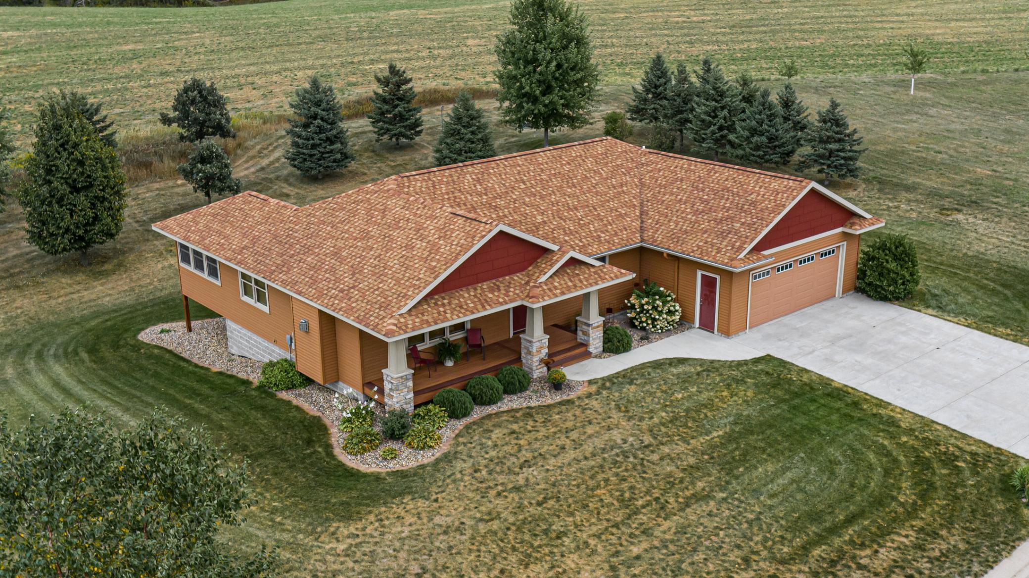 1532 Cherry St E, Mazeppa, MN 55956