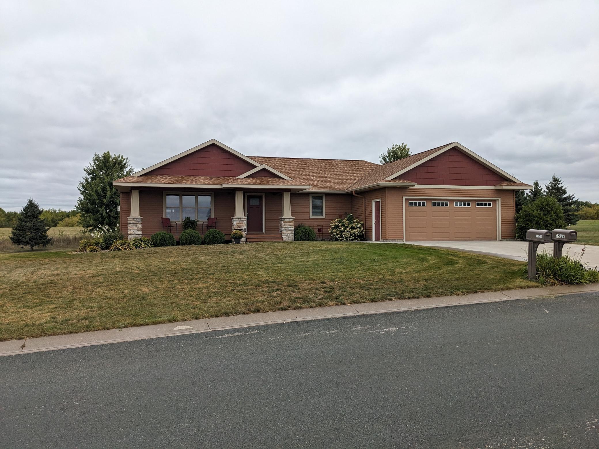1532 Cherry St E, Mazeppa, MN 55956