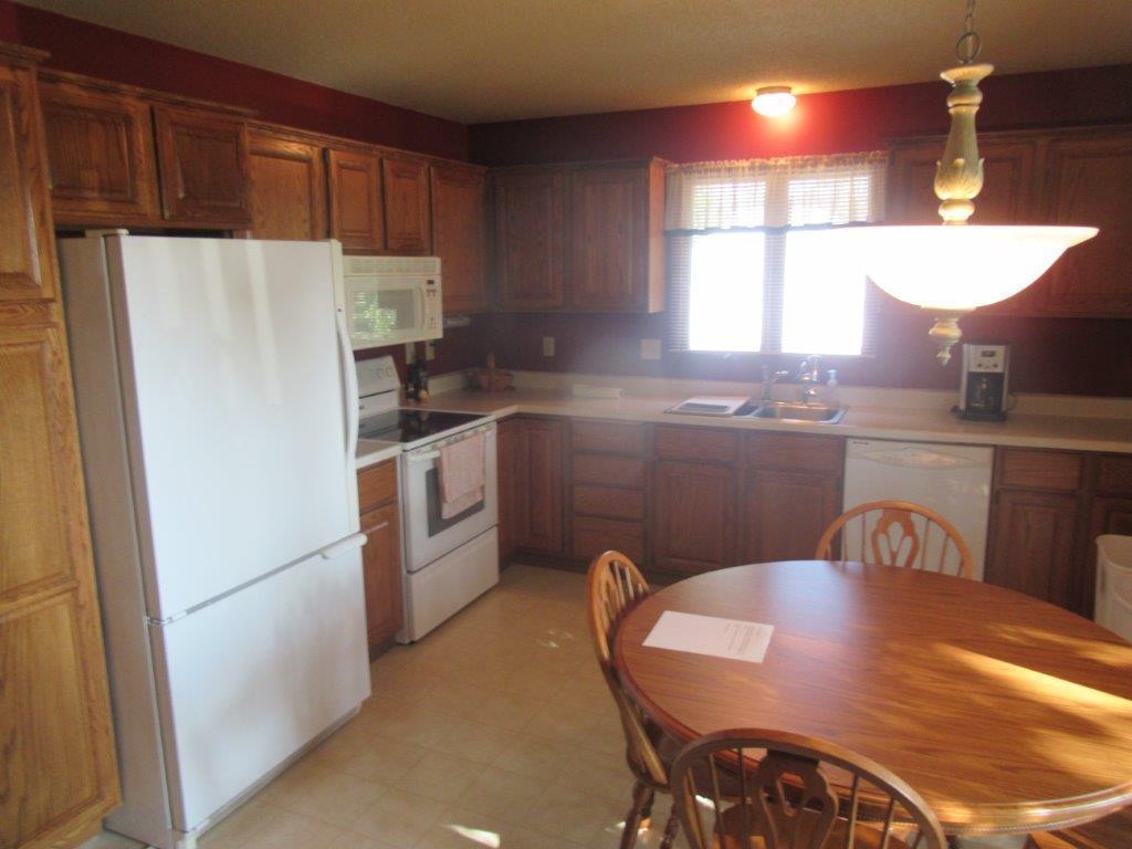 821 Mechanic St #3, Edgerton, MN 56128