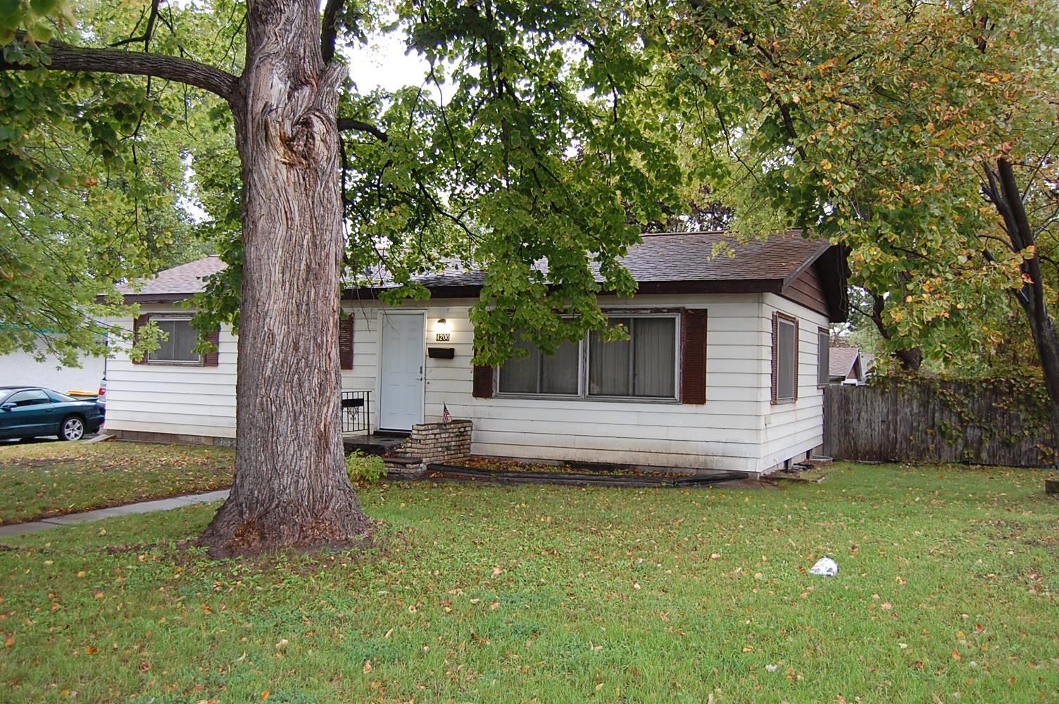 4200 Louisiana Ave N, Crystal, MN 55428