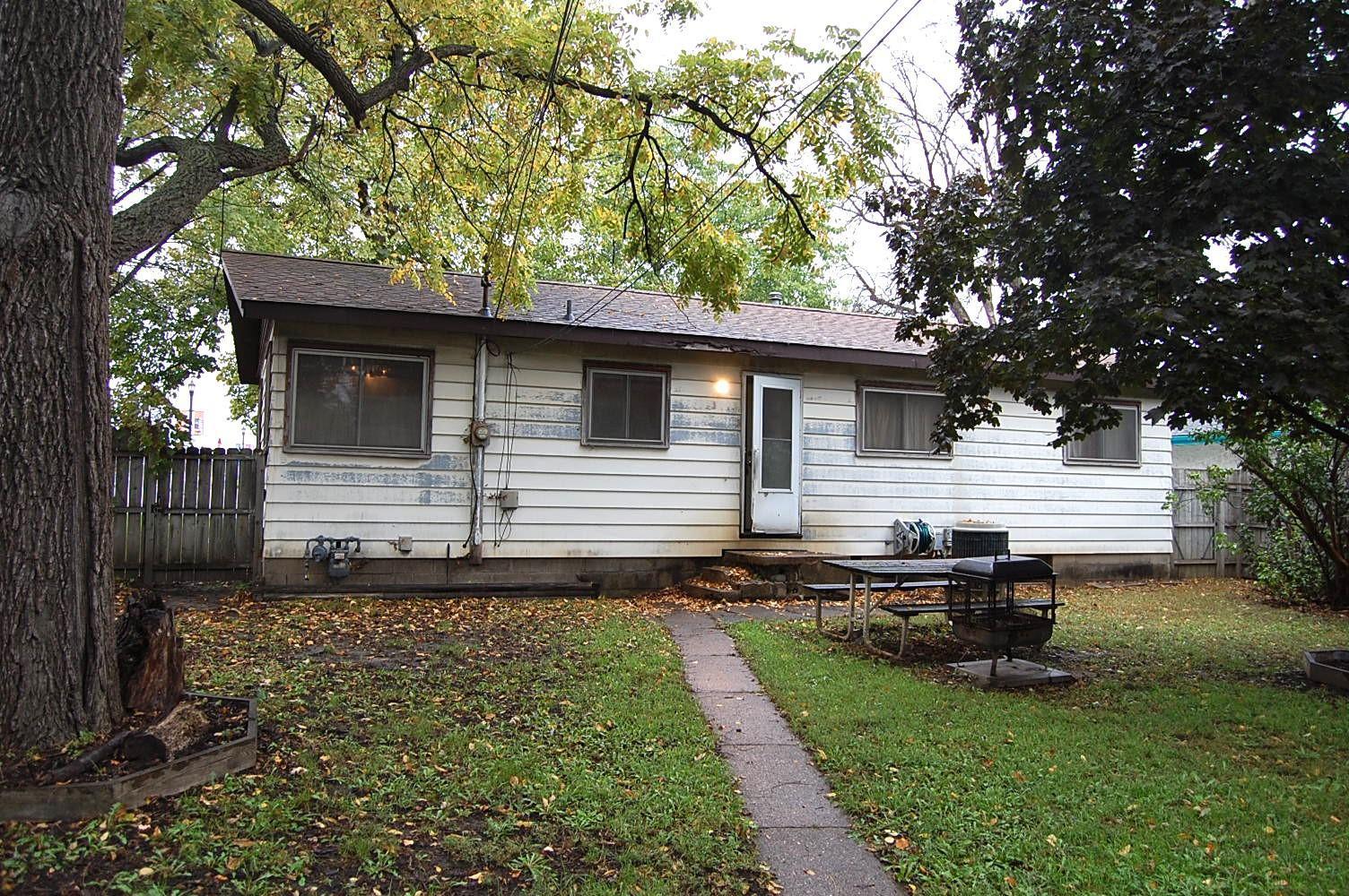 4200 Louisiana Ave N, Crystal, MN 55428