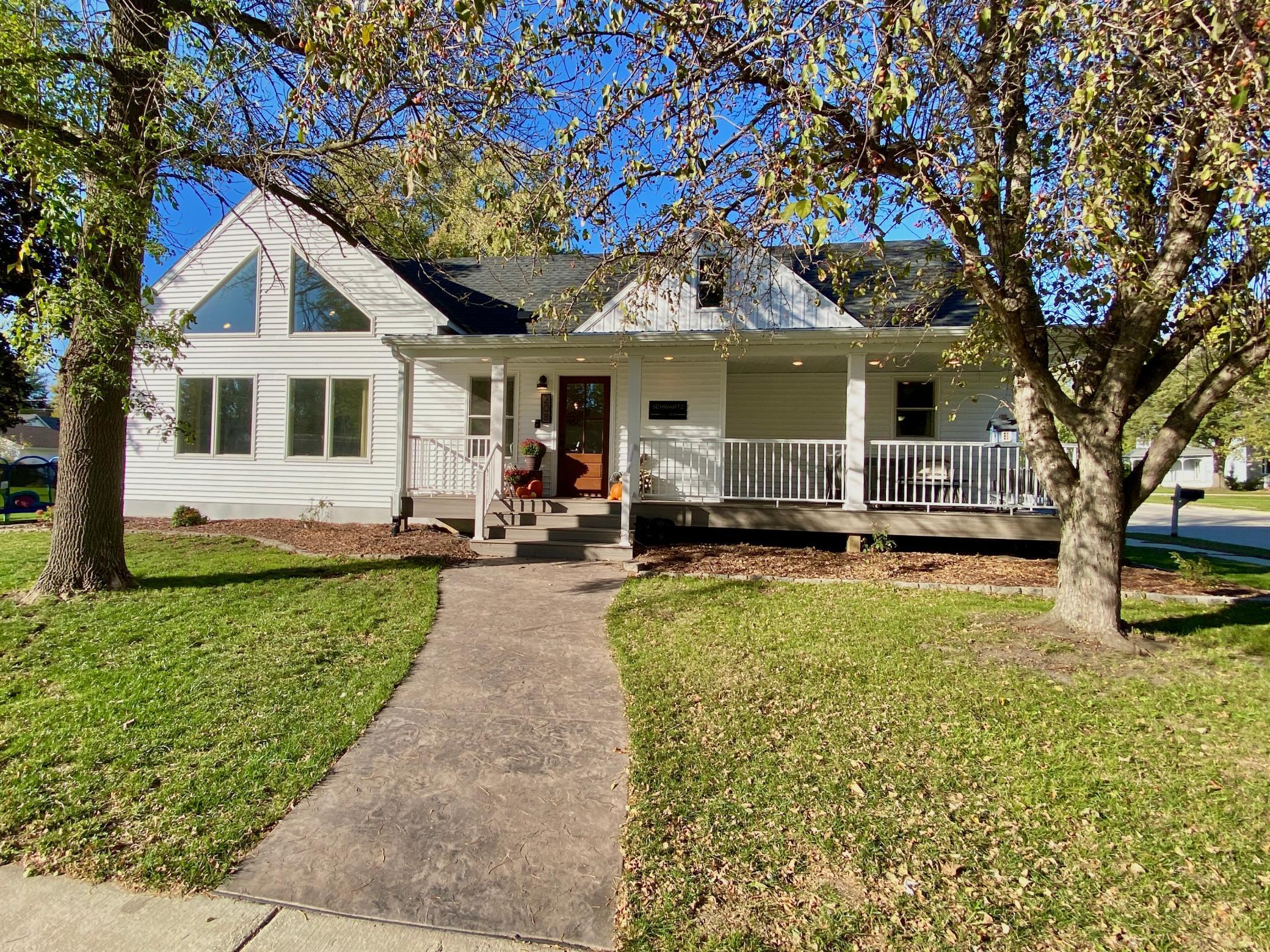 208 Main St SE, Rose Creek, MN 55970