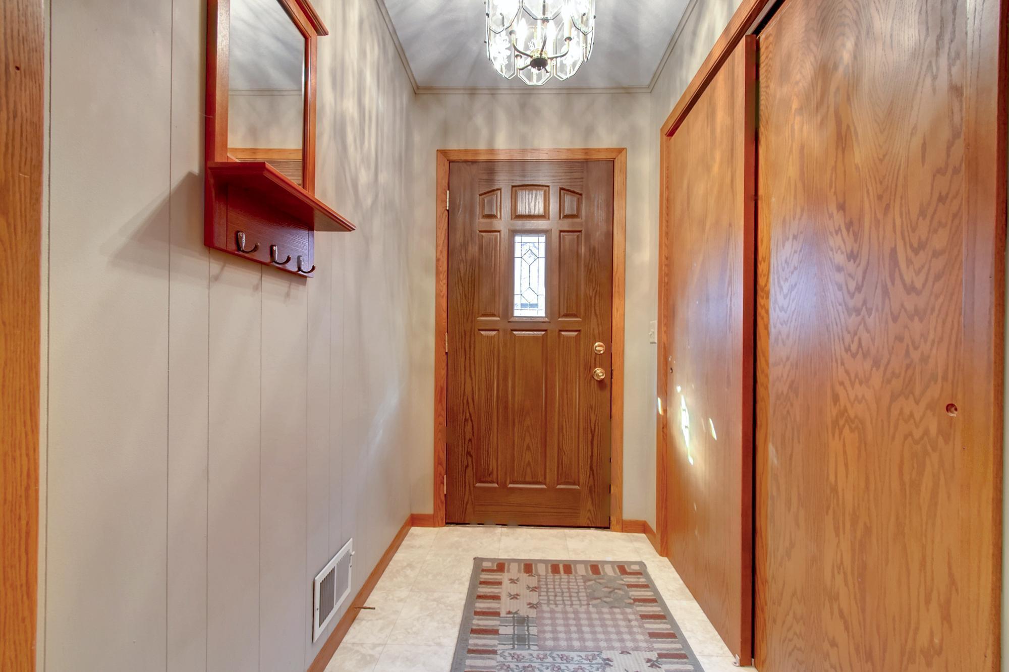 47660 Monkey Valley Hl, Kenyon, MN 55946