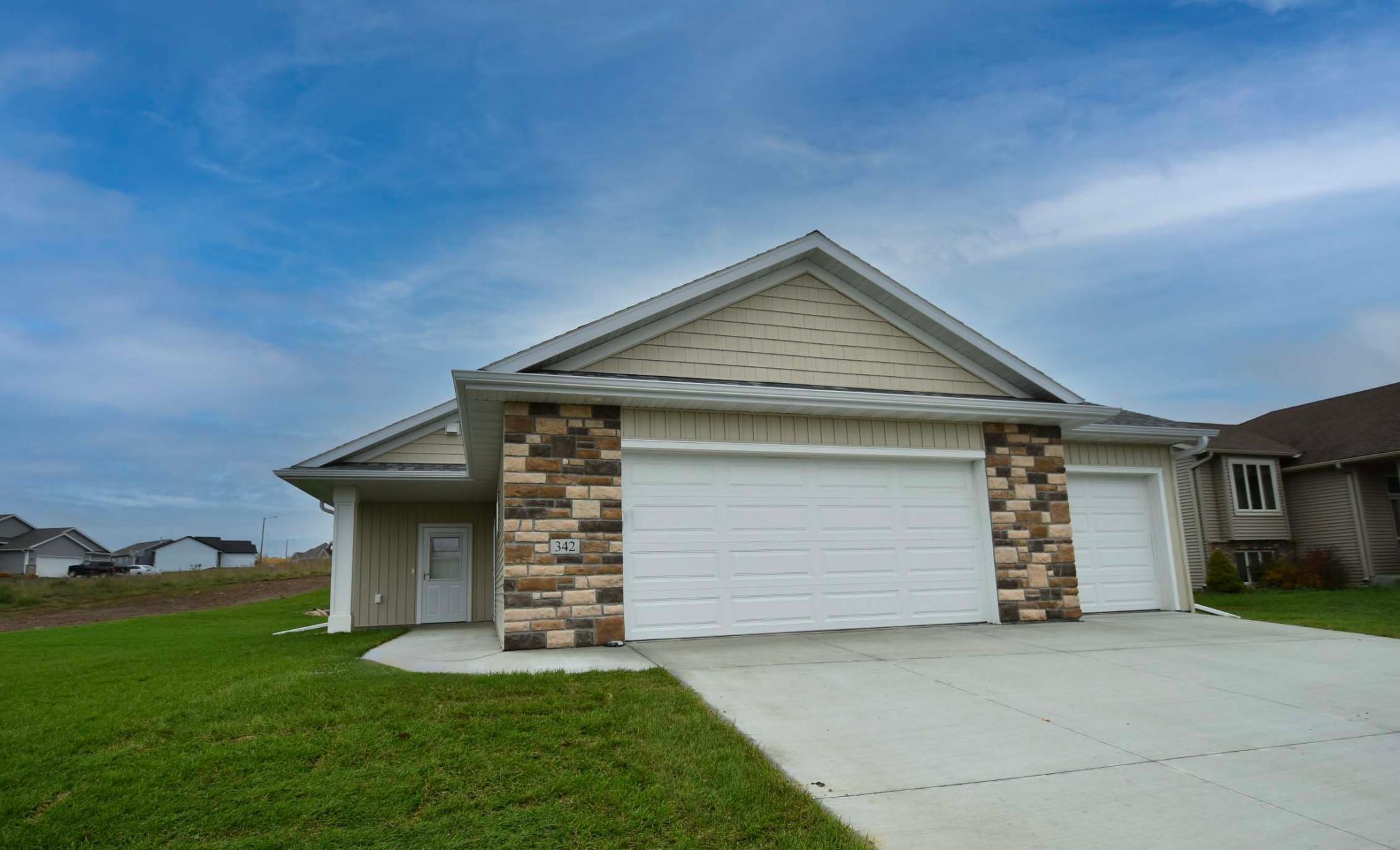 342 14th Ave SE, Mazeppa, MN 55956