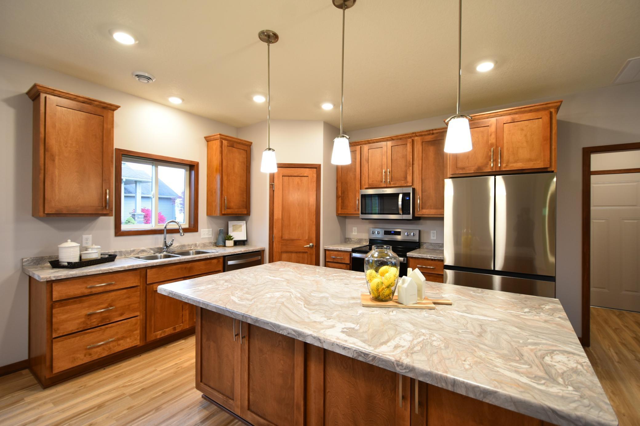 342 14th Ave SE, Mazeppa, MN 55956