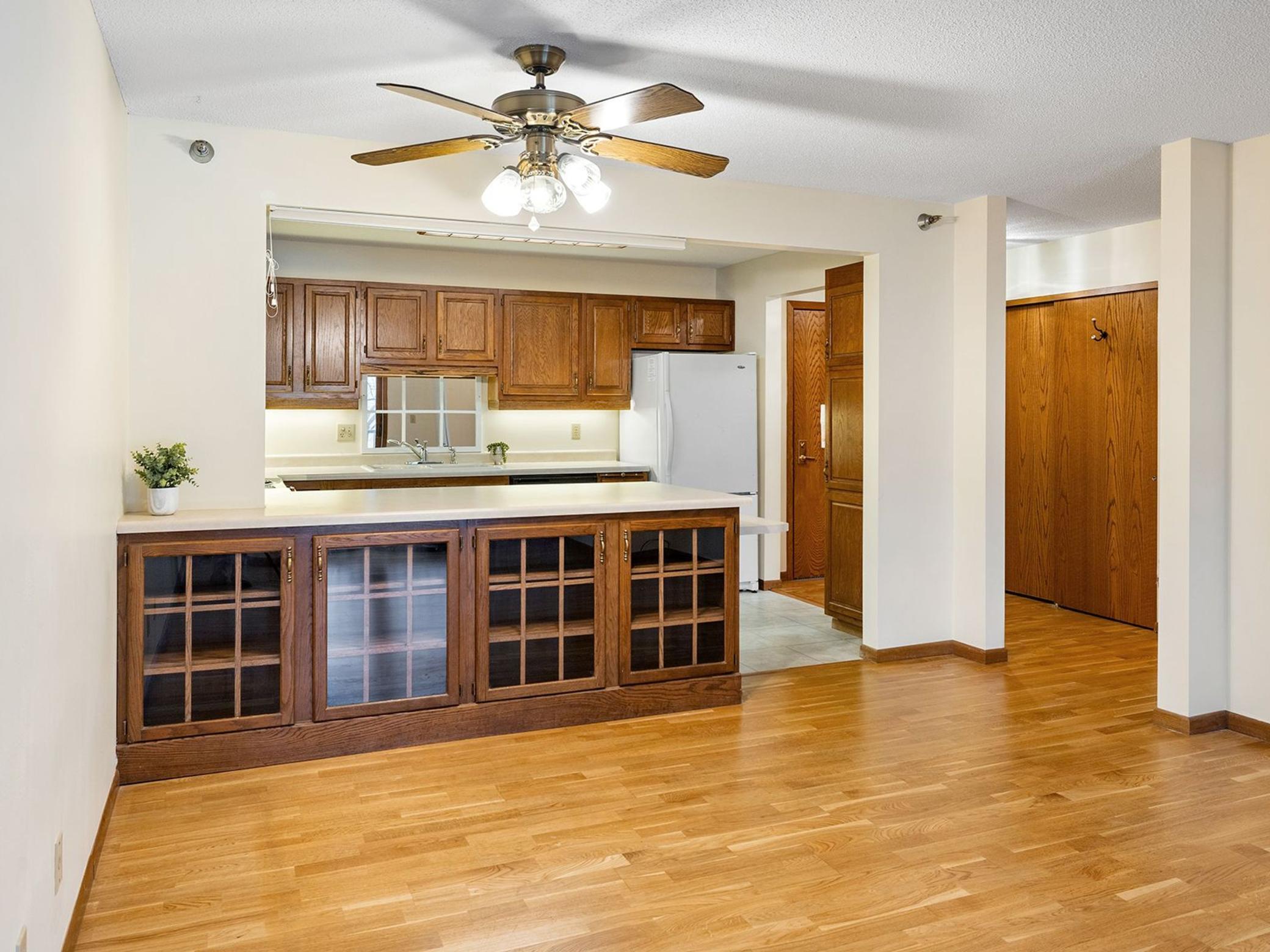 1666 Coffman St #232, Falcon Heights, MN 55108