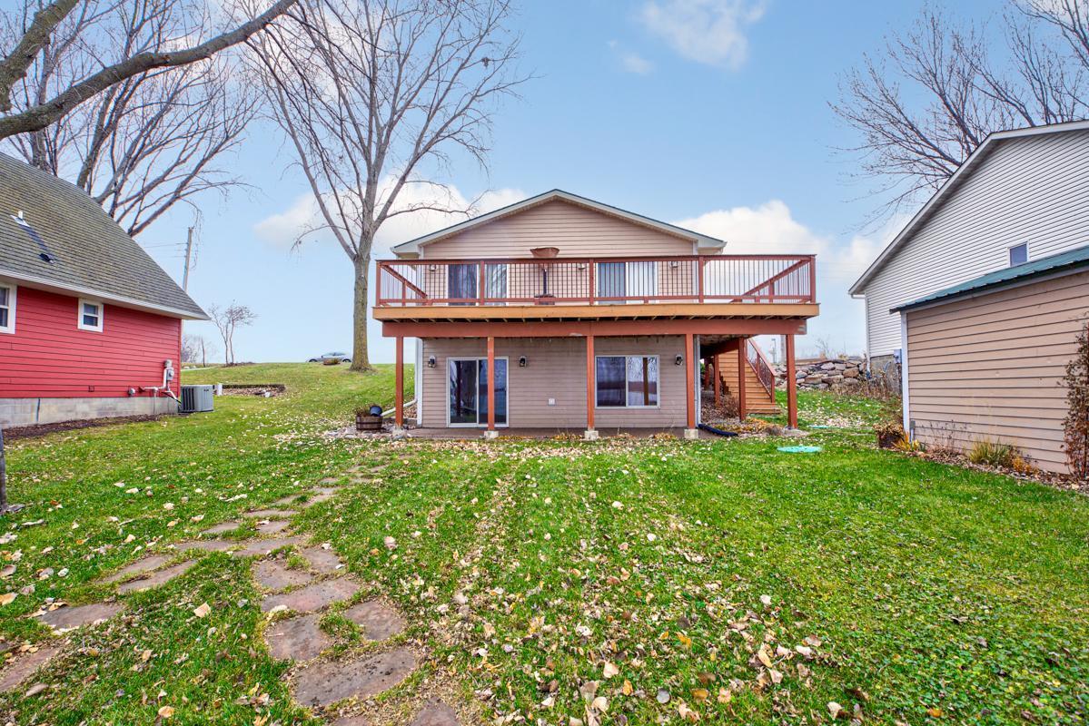 46049 Jefferson Lake Dr, Cleveland, MN 56017
