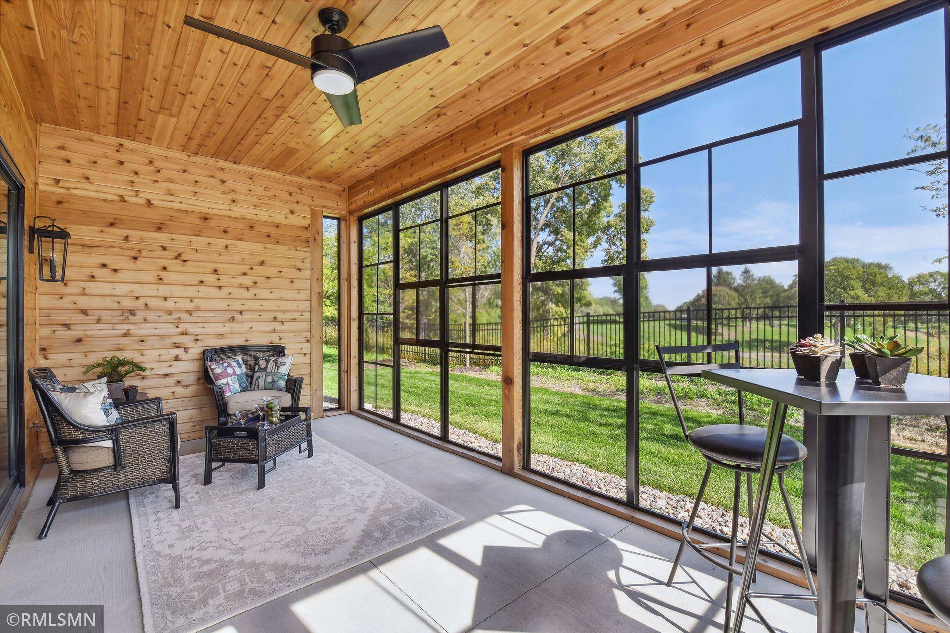 1220 Greenway Ps, Golden Valley, MN 55427