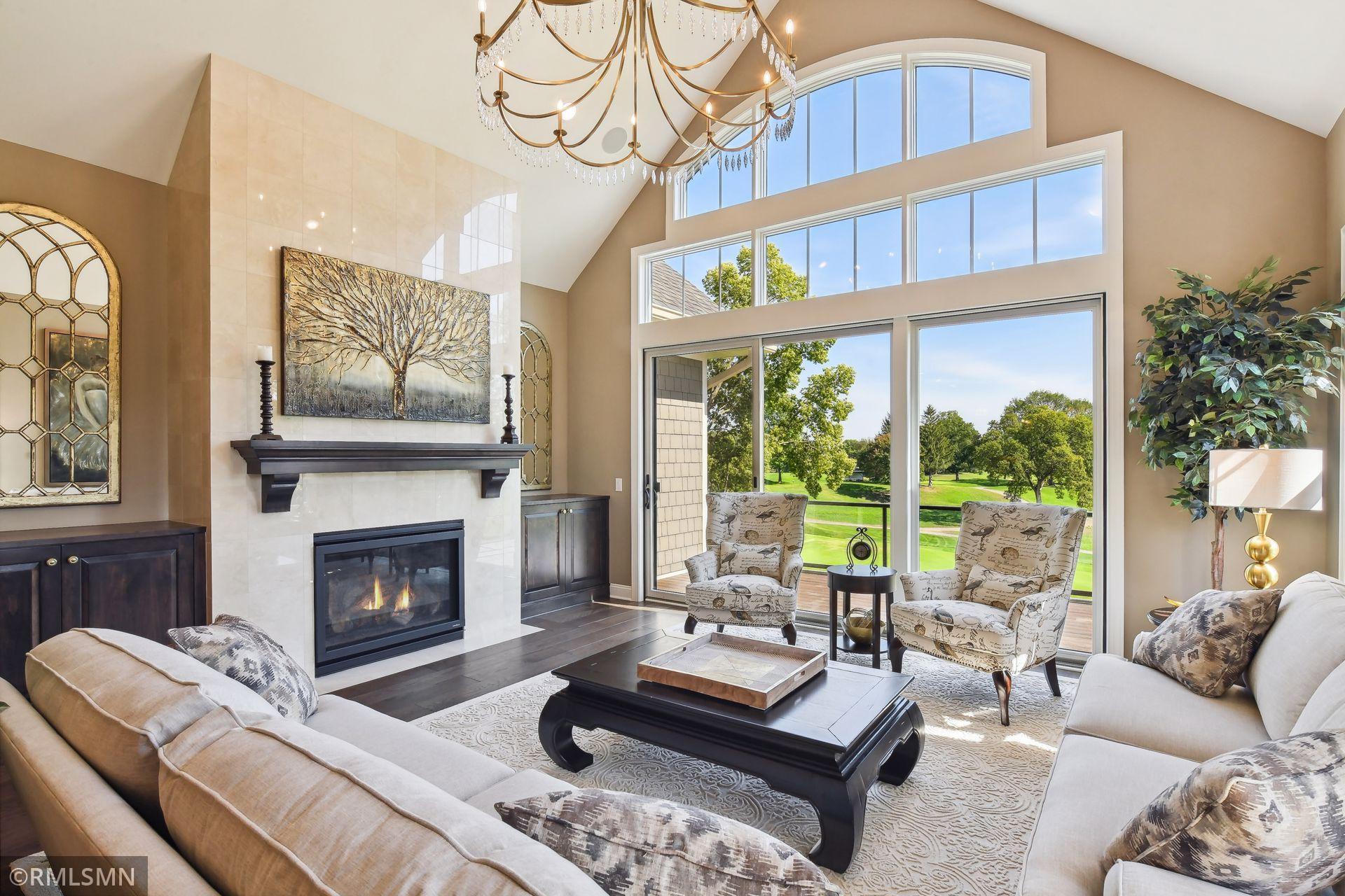 1220 Greenway Ps, Golden Valley, MN 55427