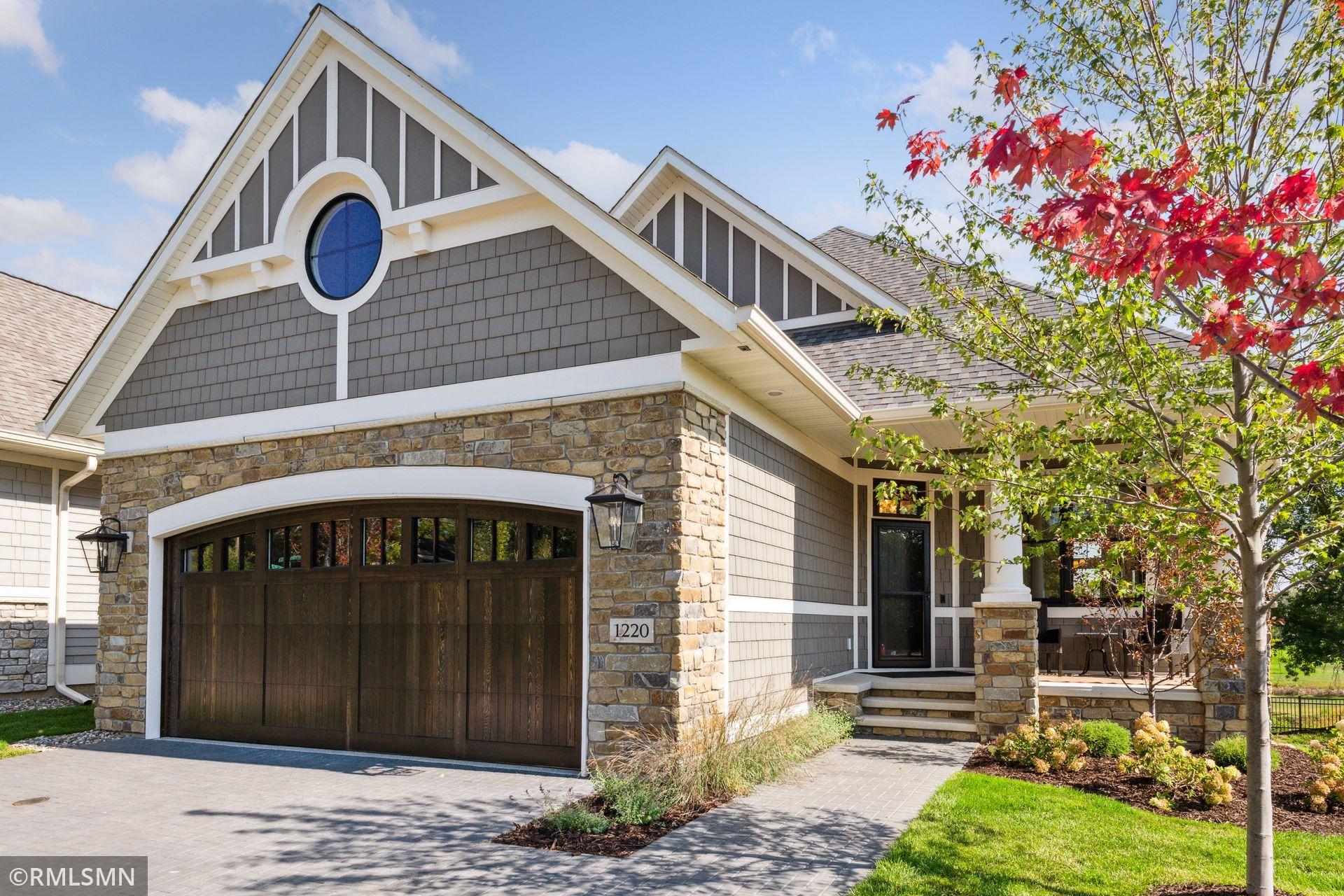 1220 Greenway Ps, Golden Valley, MN 55427