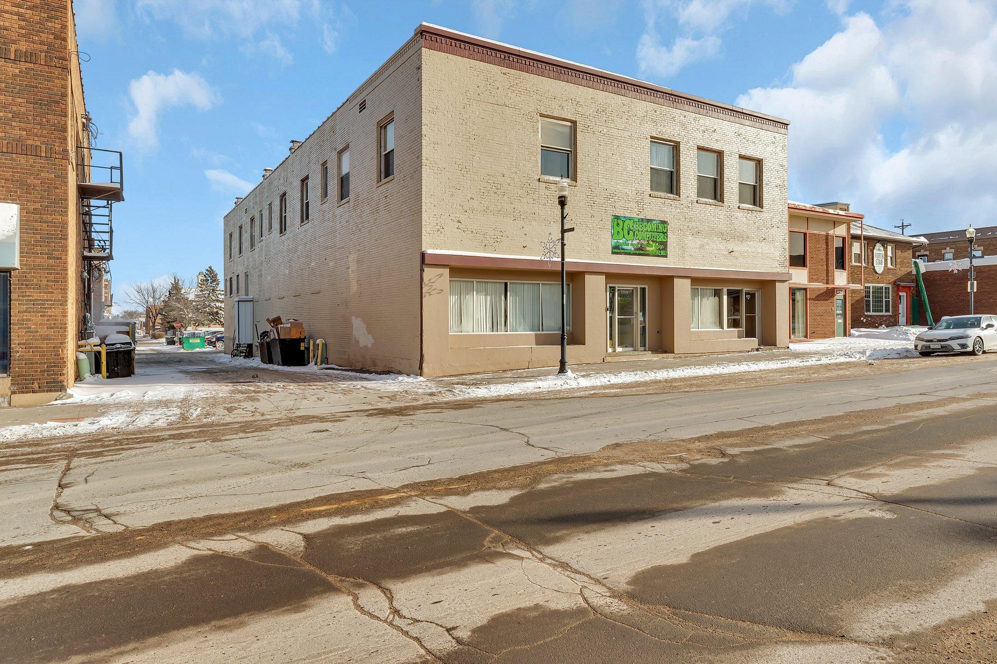 2012 1st Ave, Hibbing, MN 55746