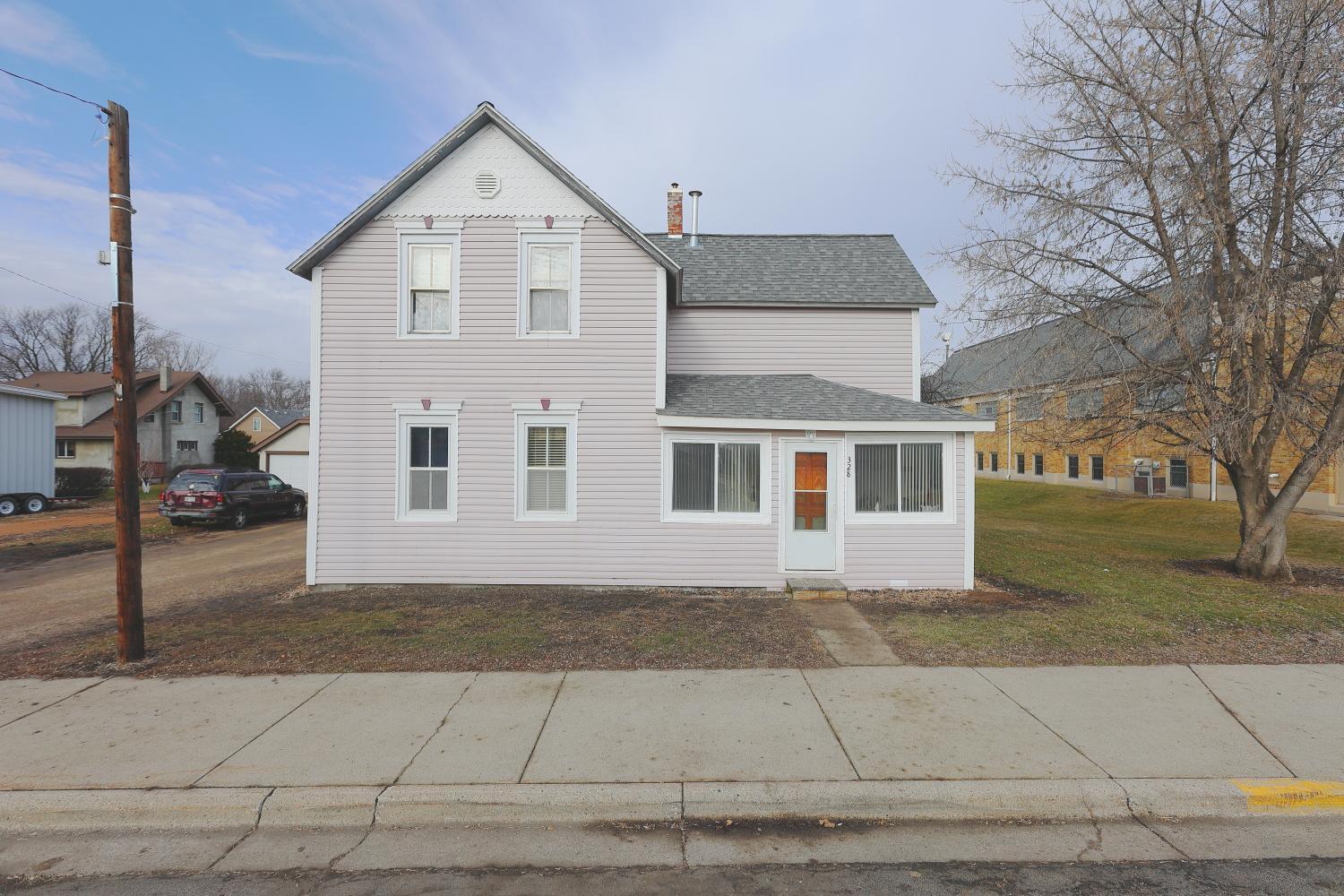 328 Main St W, Silver Lake, MN 55381
