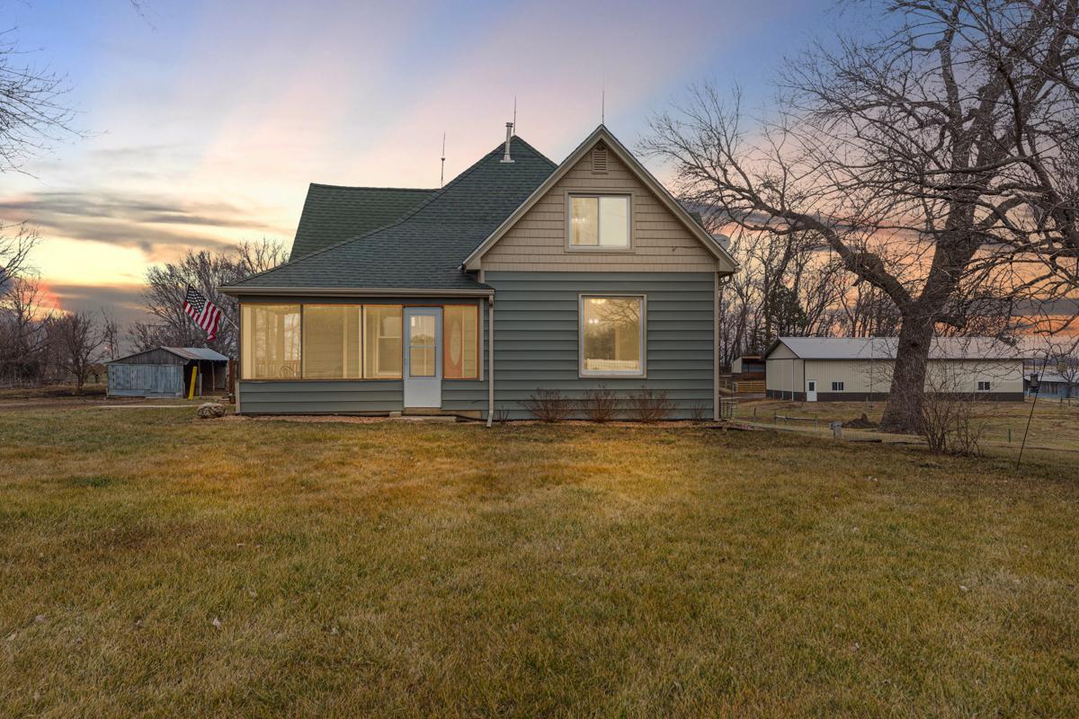 79762 Hammond Hw, Madelia, MN 56062