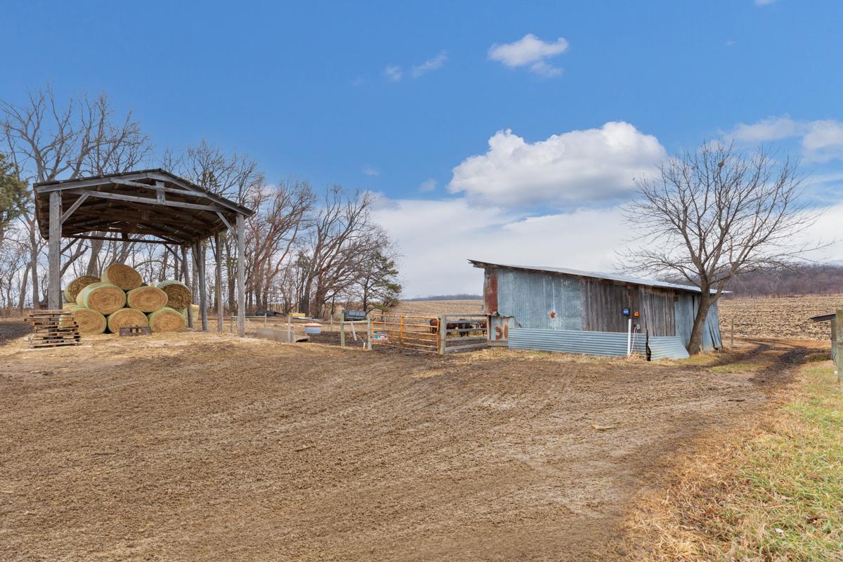 79762 Hammond Hw, Madelia, MN 56062