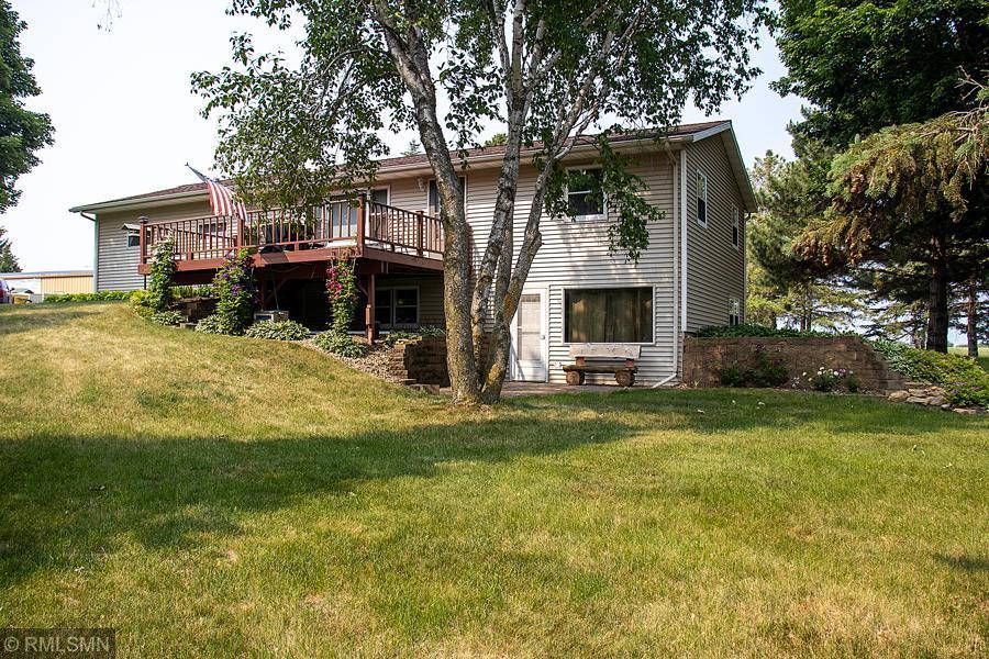 1225 Bakers Bay Rd, Kasota, MN 56050